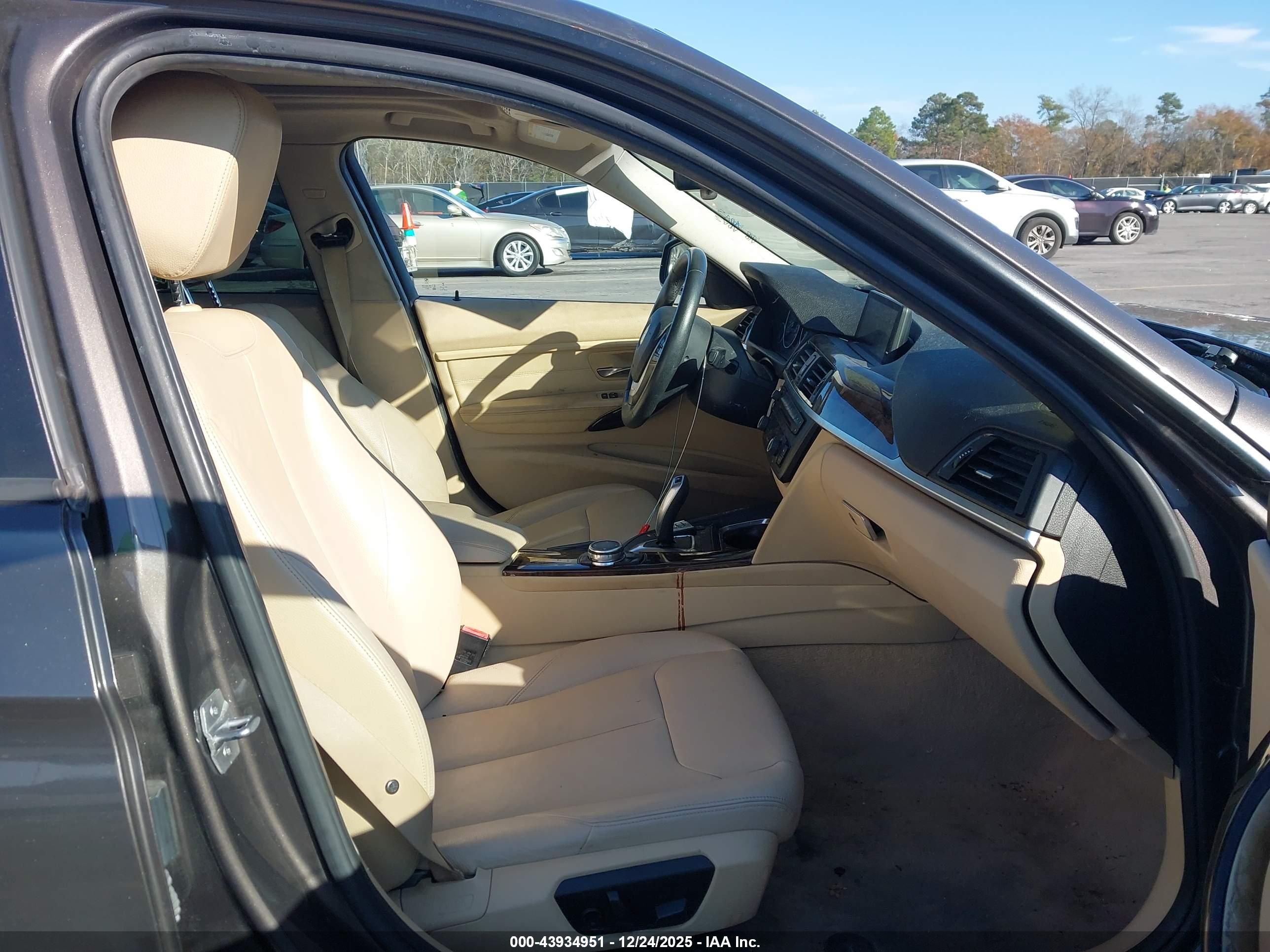 BMW 328I image 5
