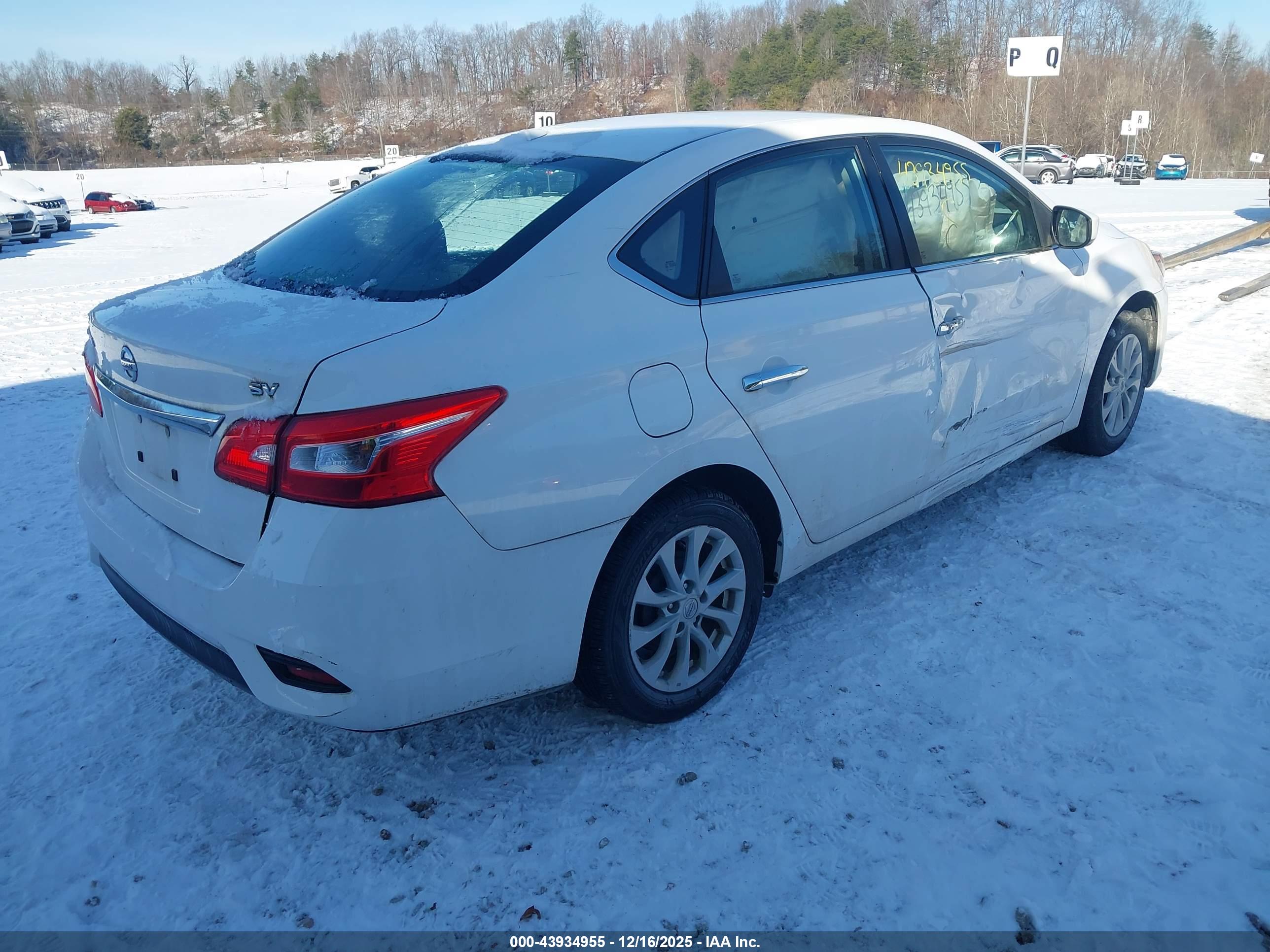 NISSAN SENTRA image 4