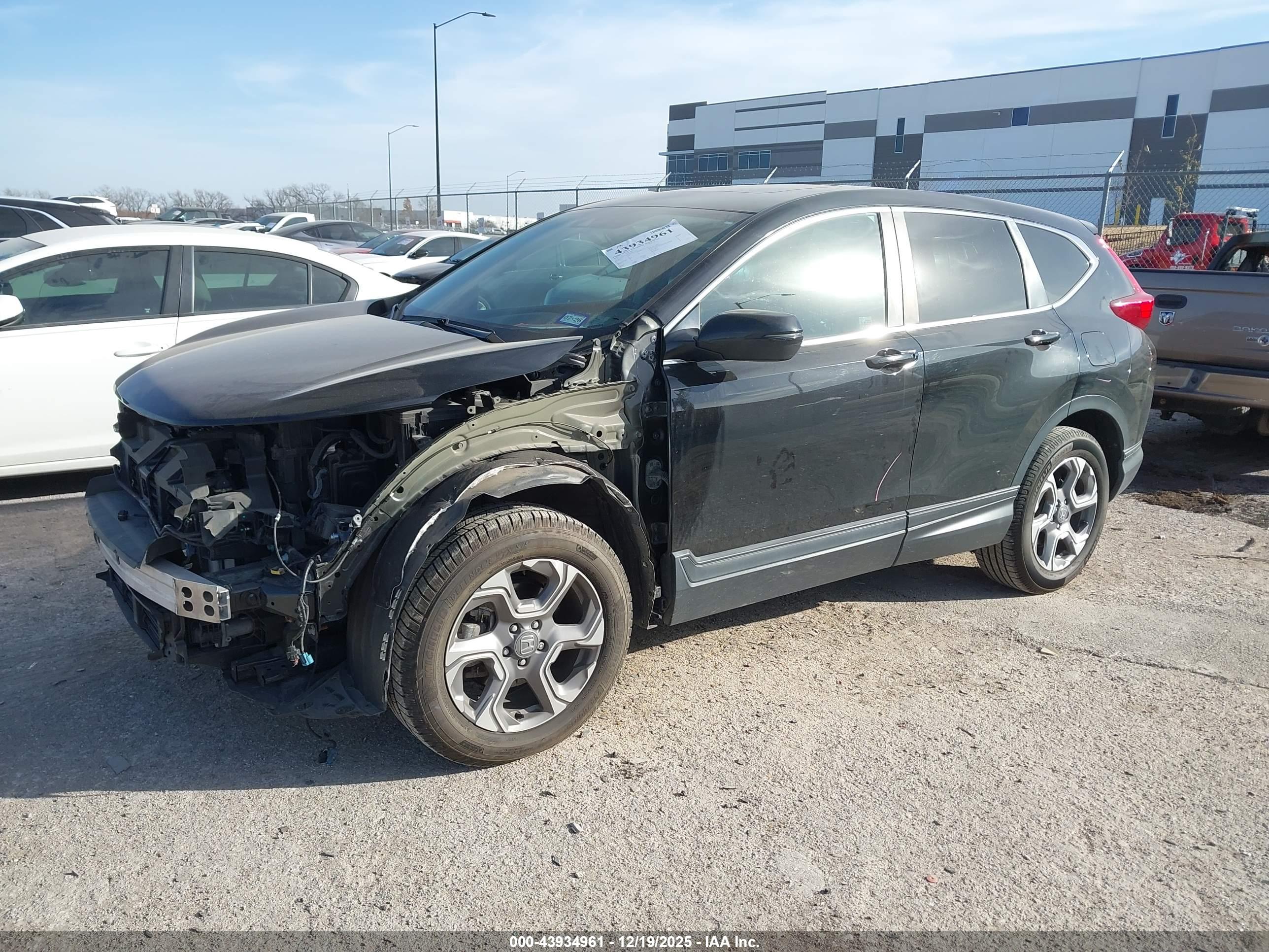 HONDA CR-V image 2