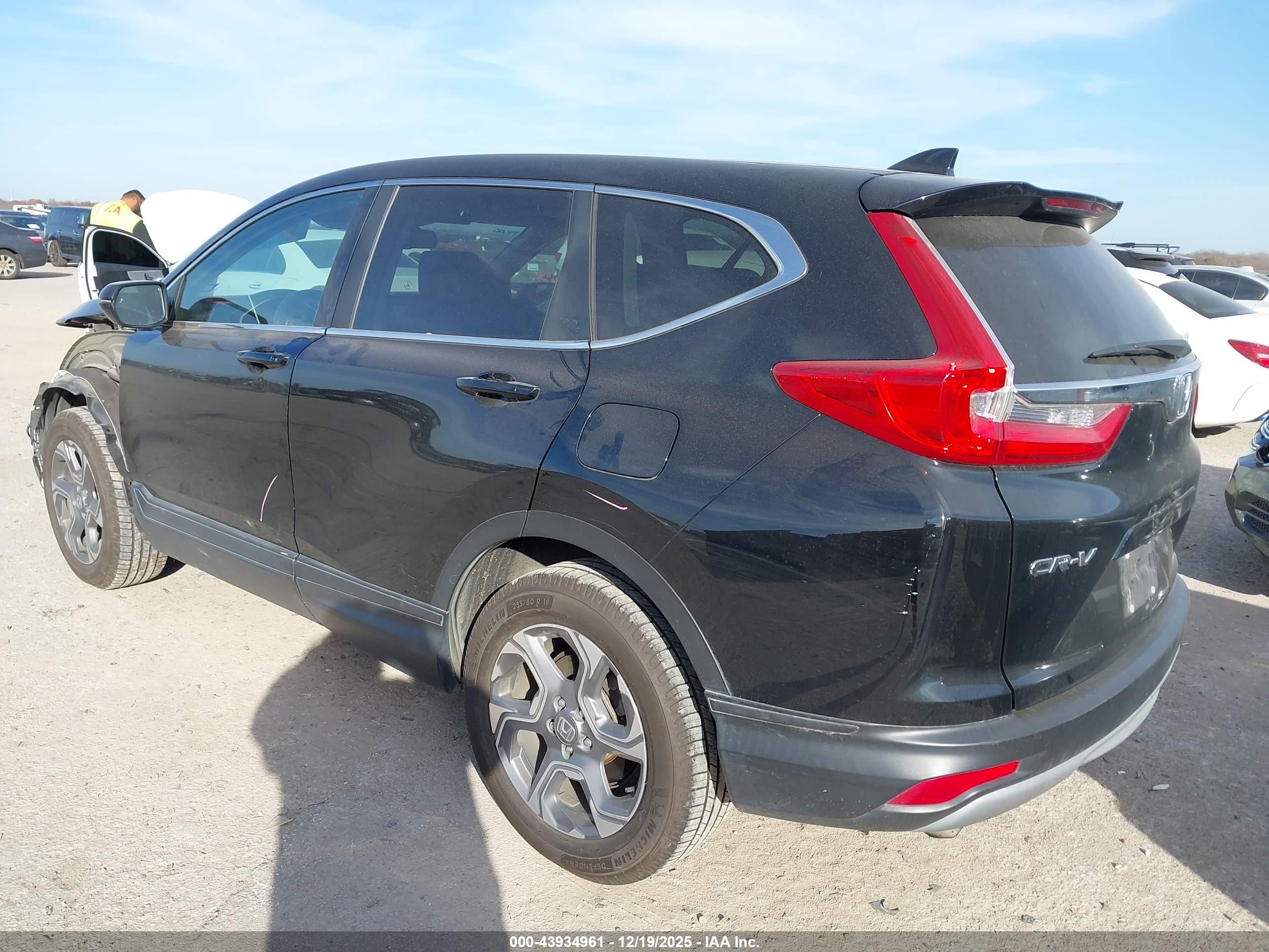 HONDA CR-V image 3