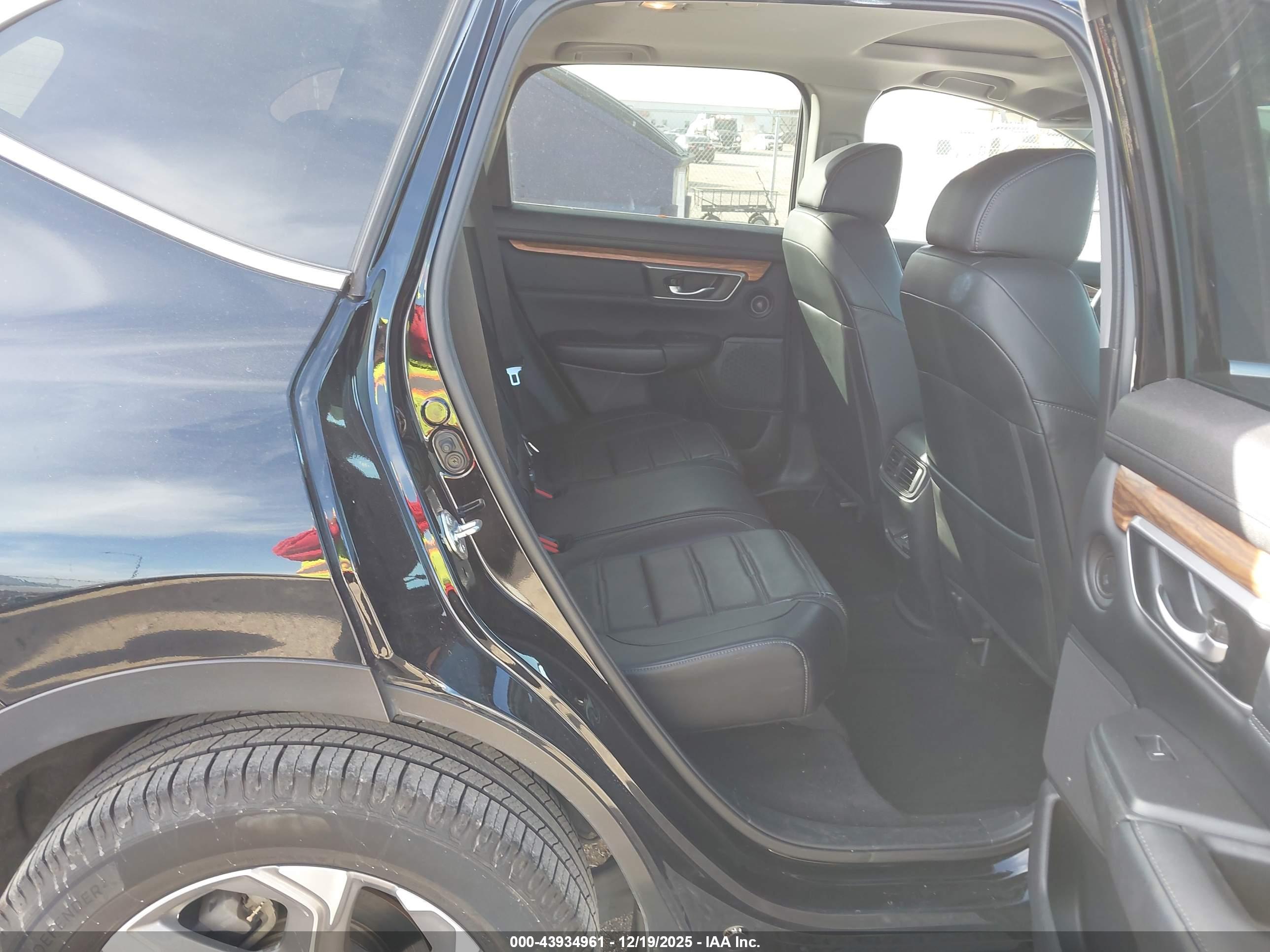 HONDA CR-V image 8