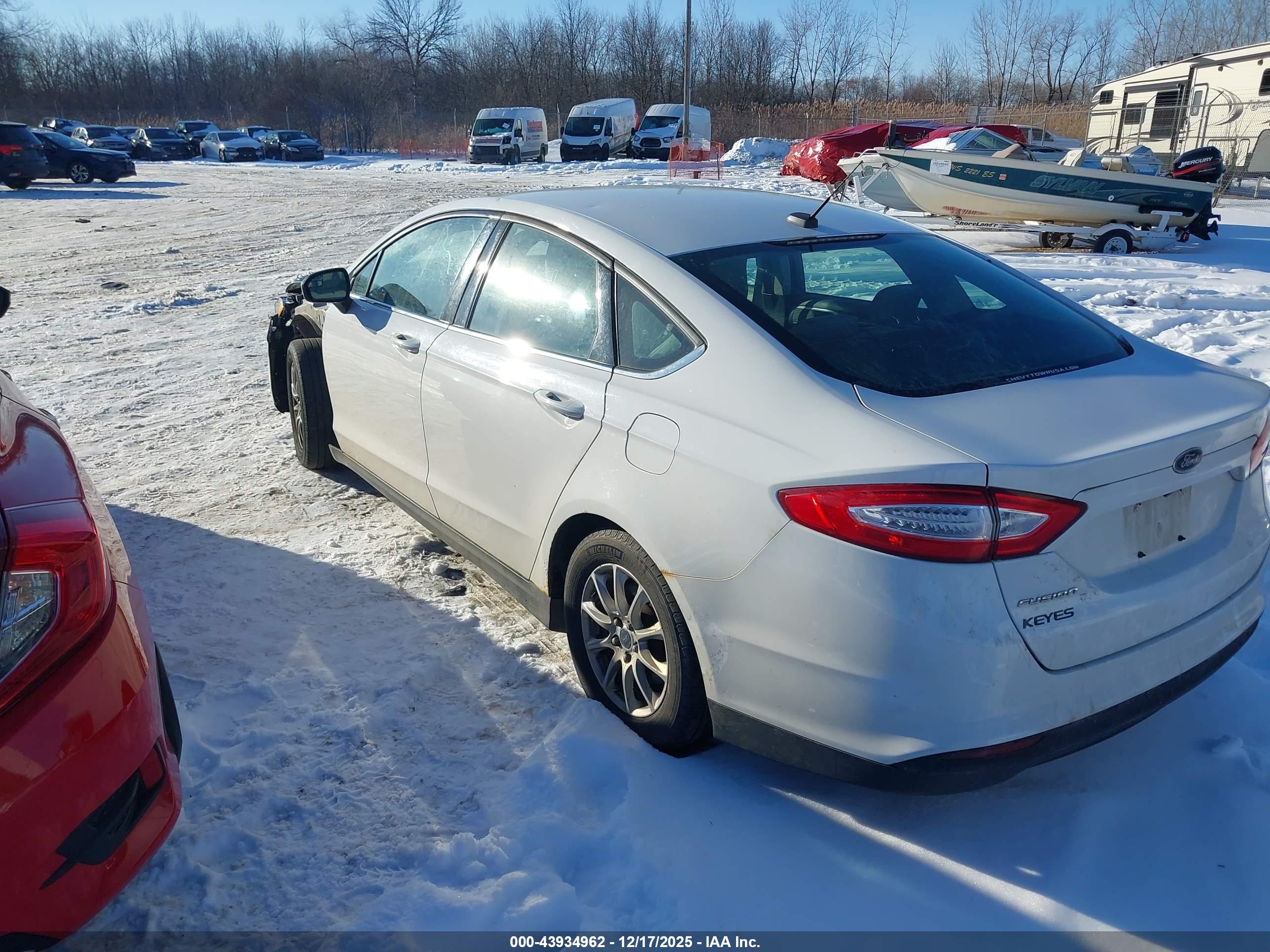 FORD FUSION image 3