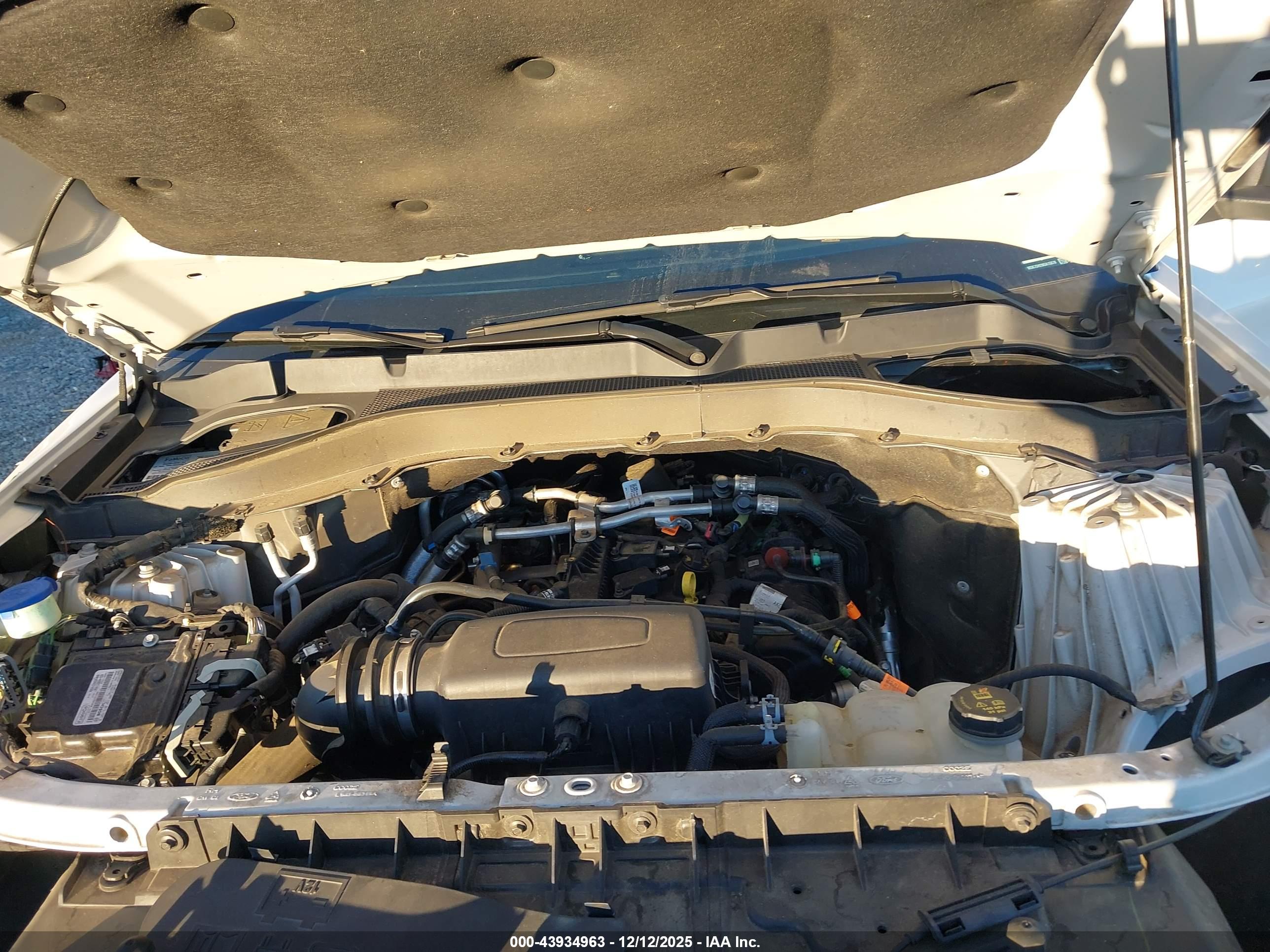 FORD EXPLORER image 10