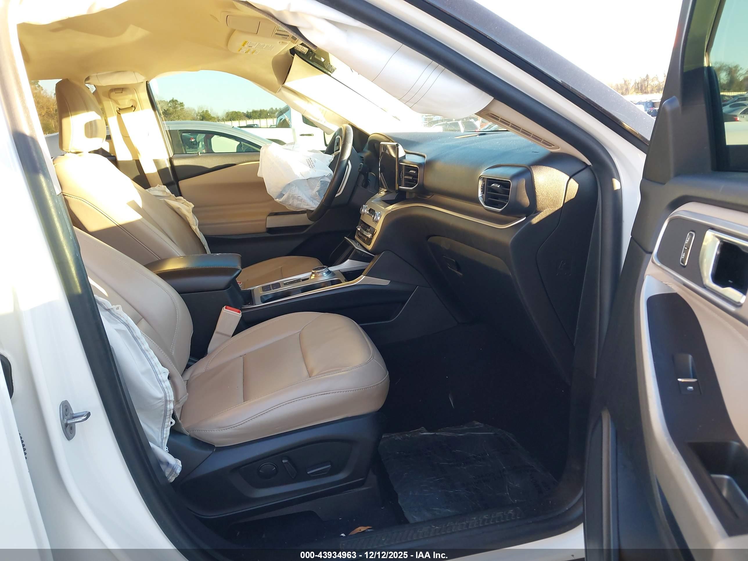 FORD EXPLORER image 5