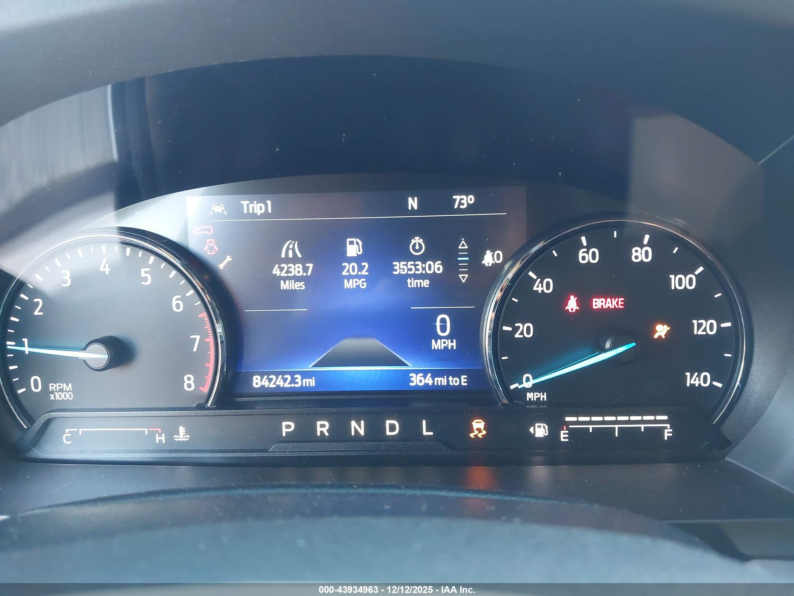 FORD EXPLORER image 7
