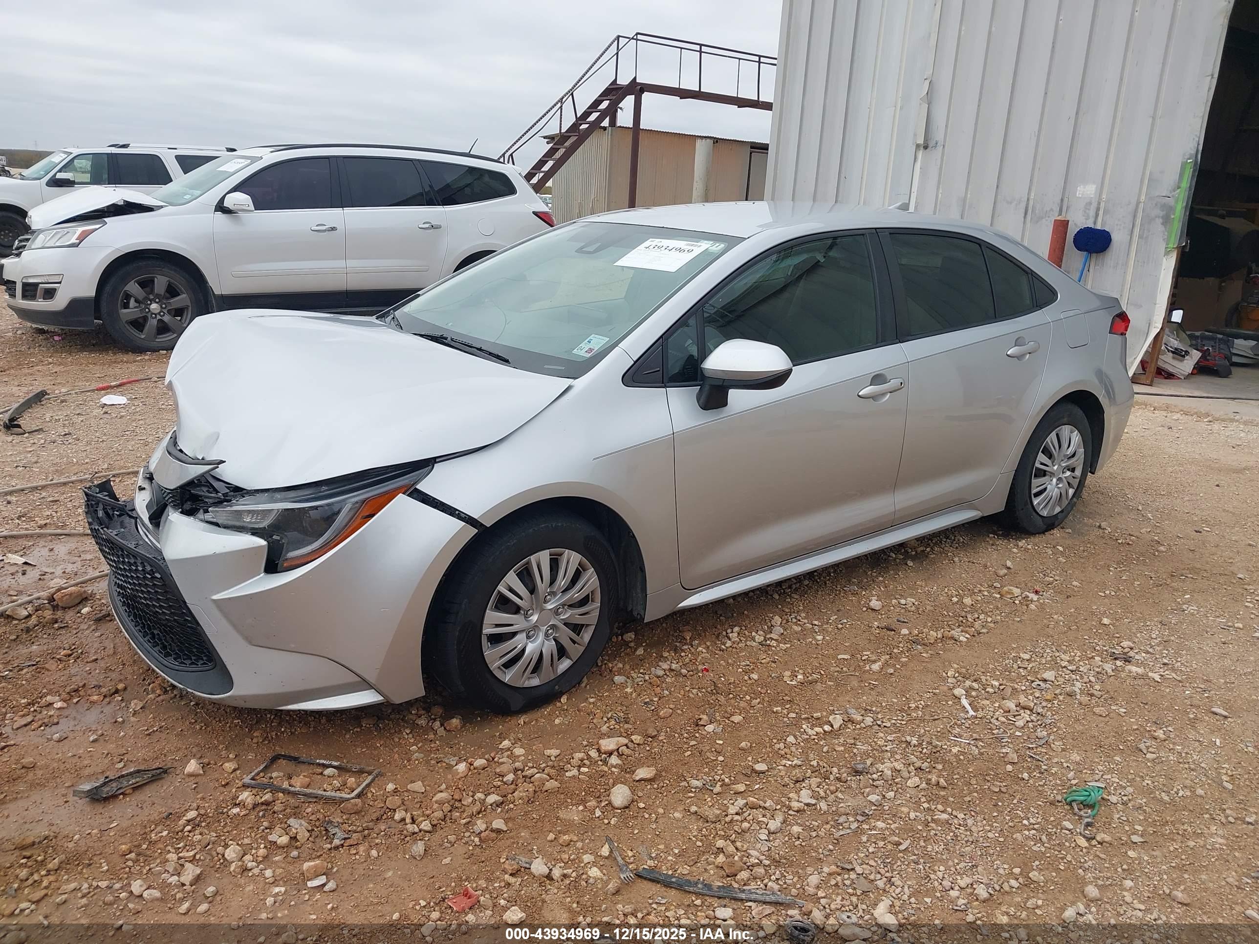 TOYOTA COROLLA image 2