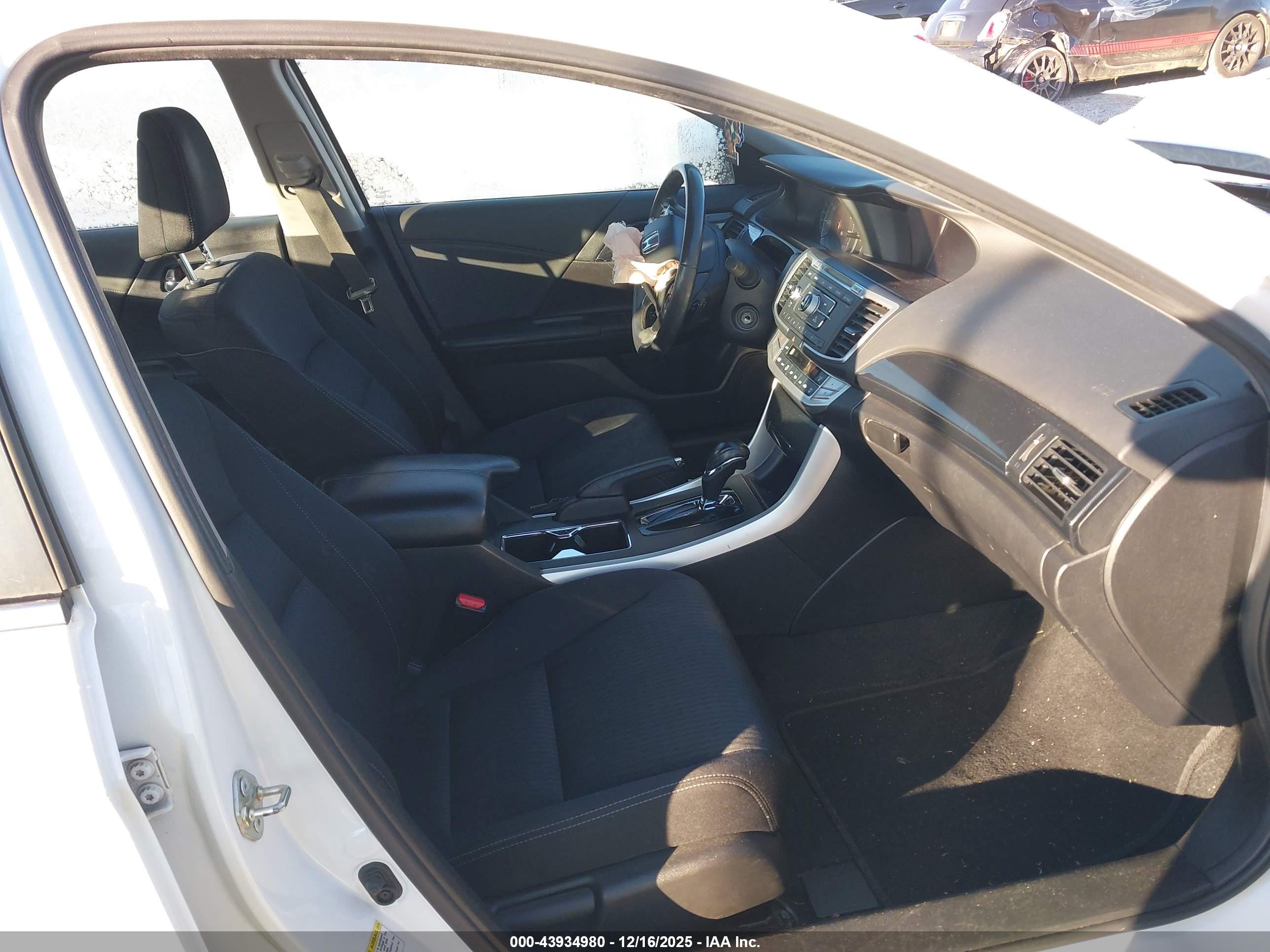HONDA ACCORD image 5