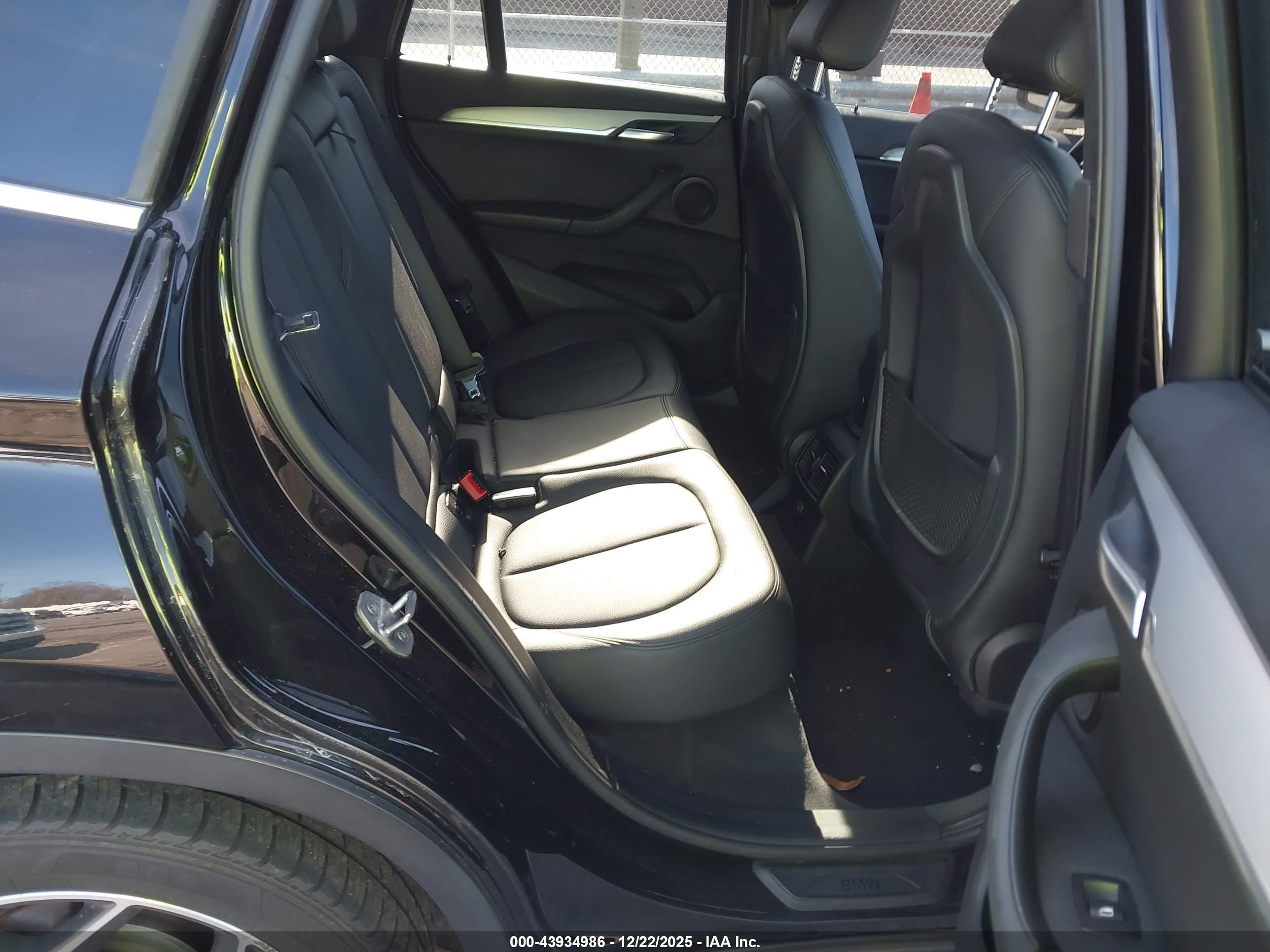 BMW X1 image 8
