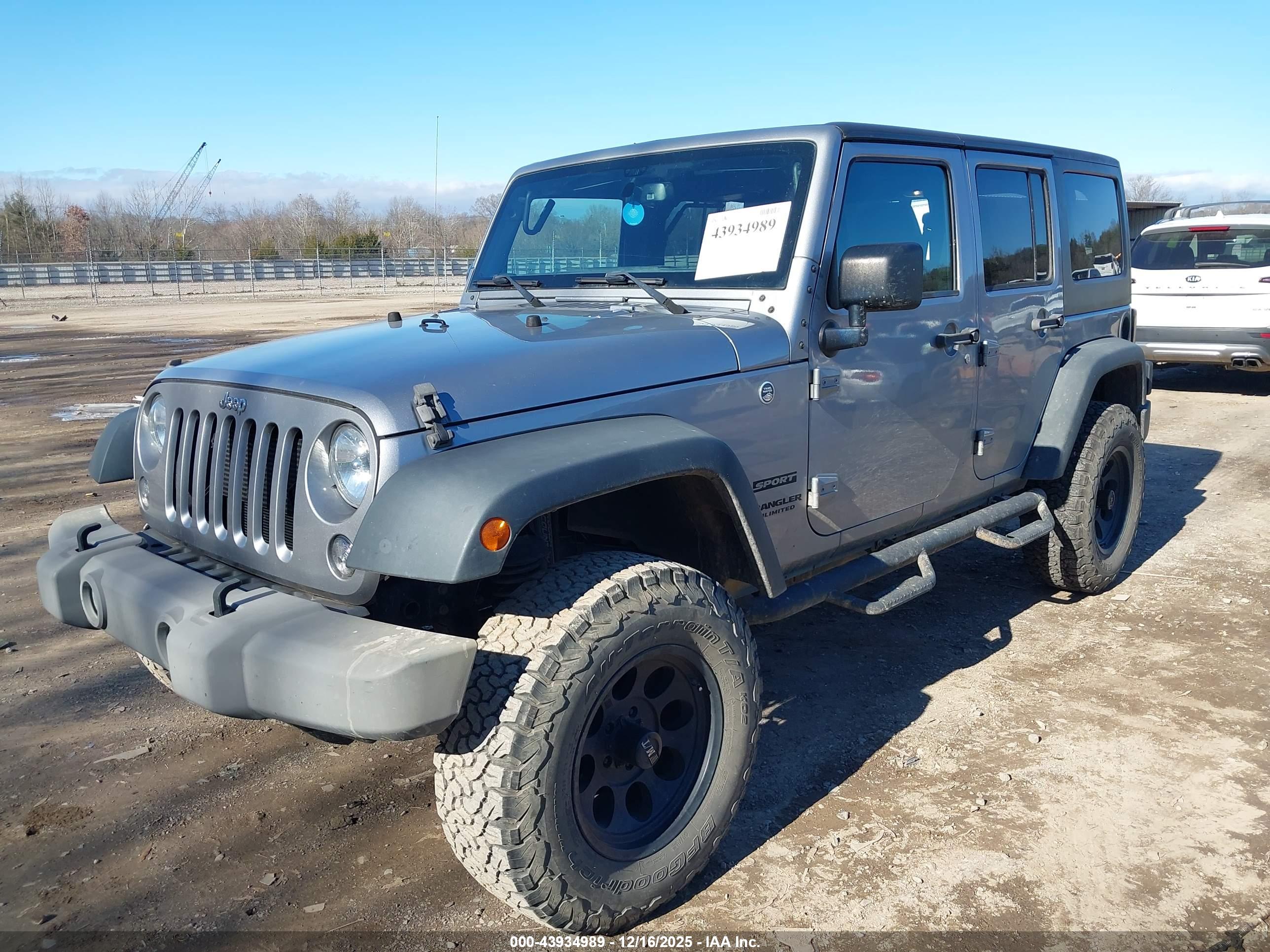 JEEP WRANGLER image 2