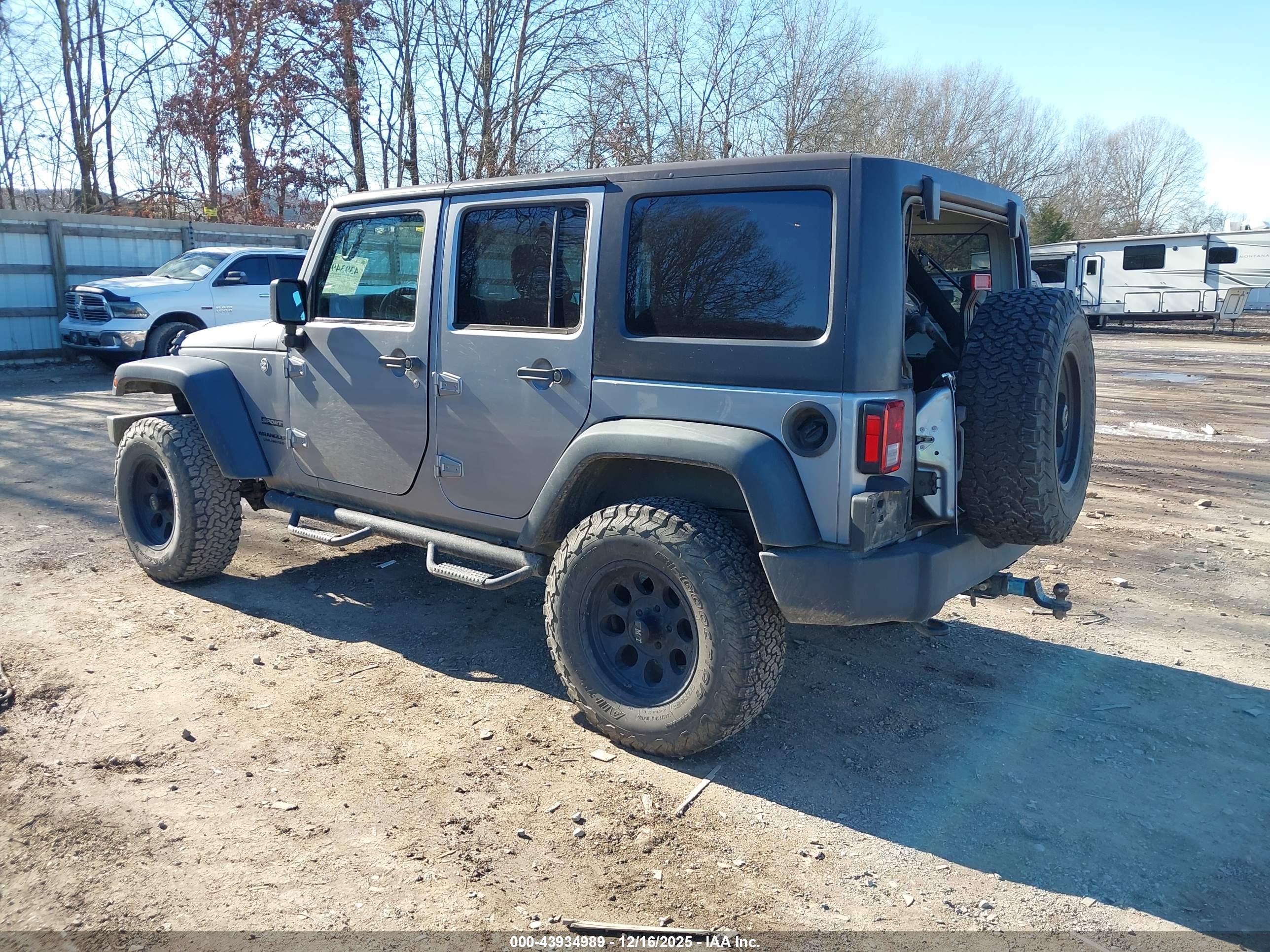 JEEP WRANGLER image 3