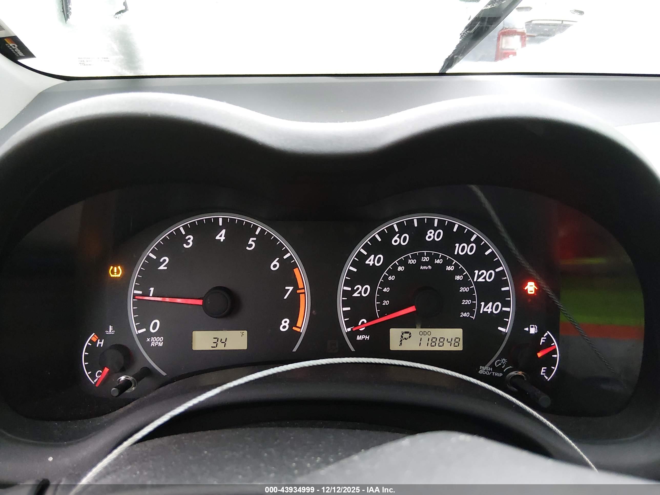 TOYOTA COROLLA image 7