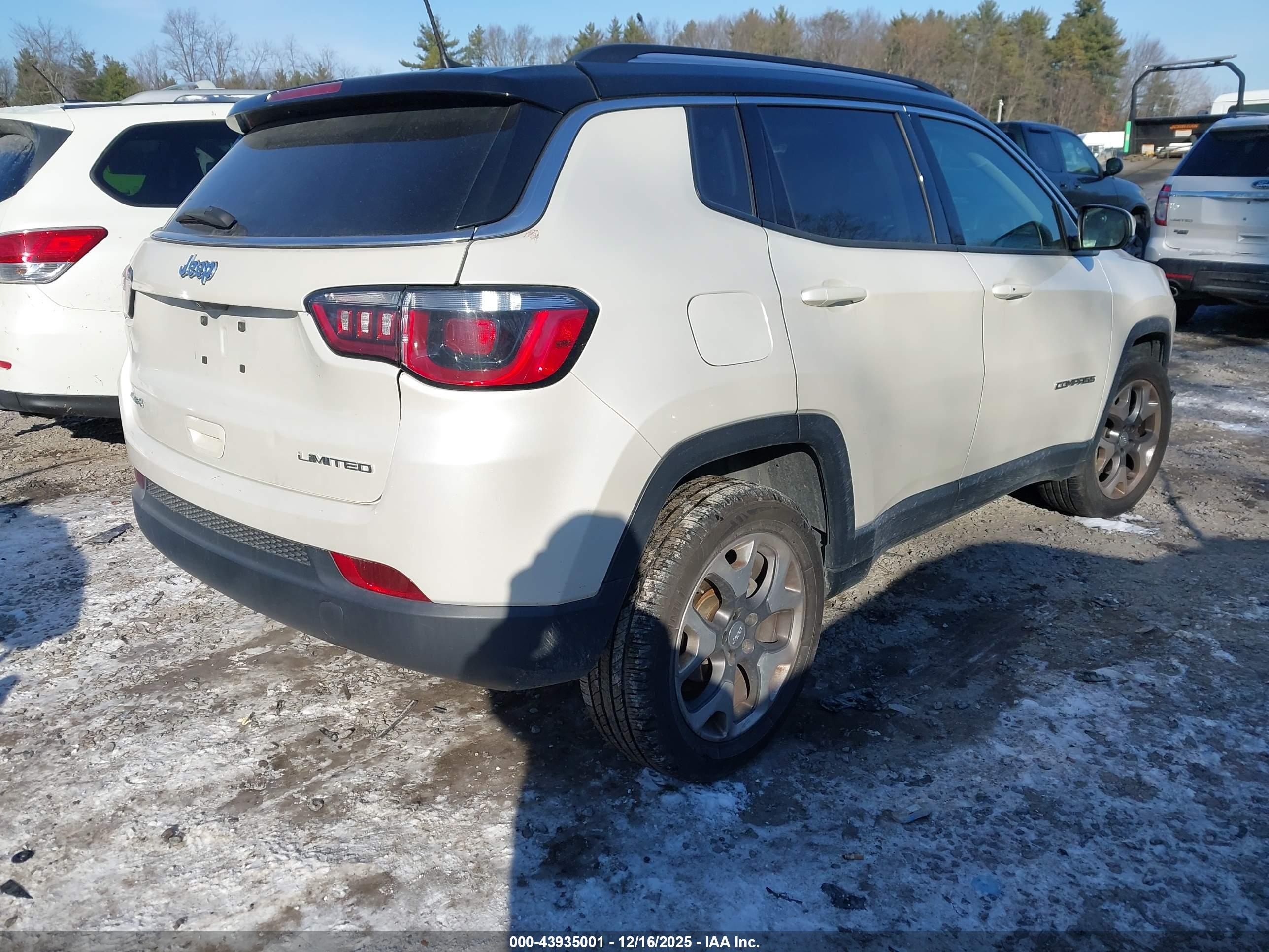 JEEP COMPASS image 4