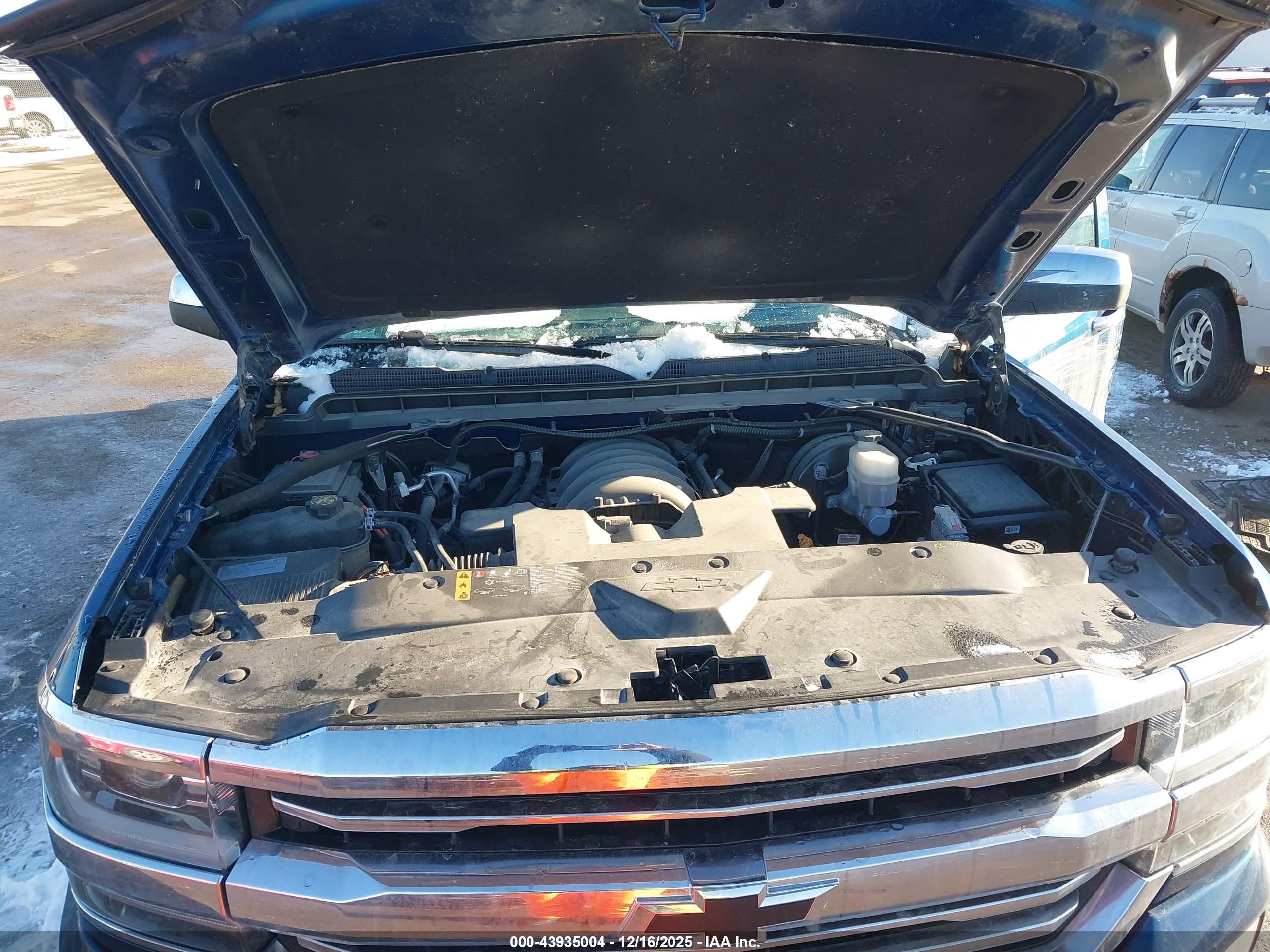 CHEVROLET SILVERADO image 10
