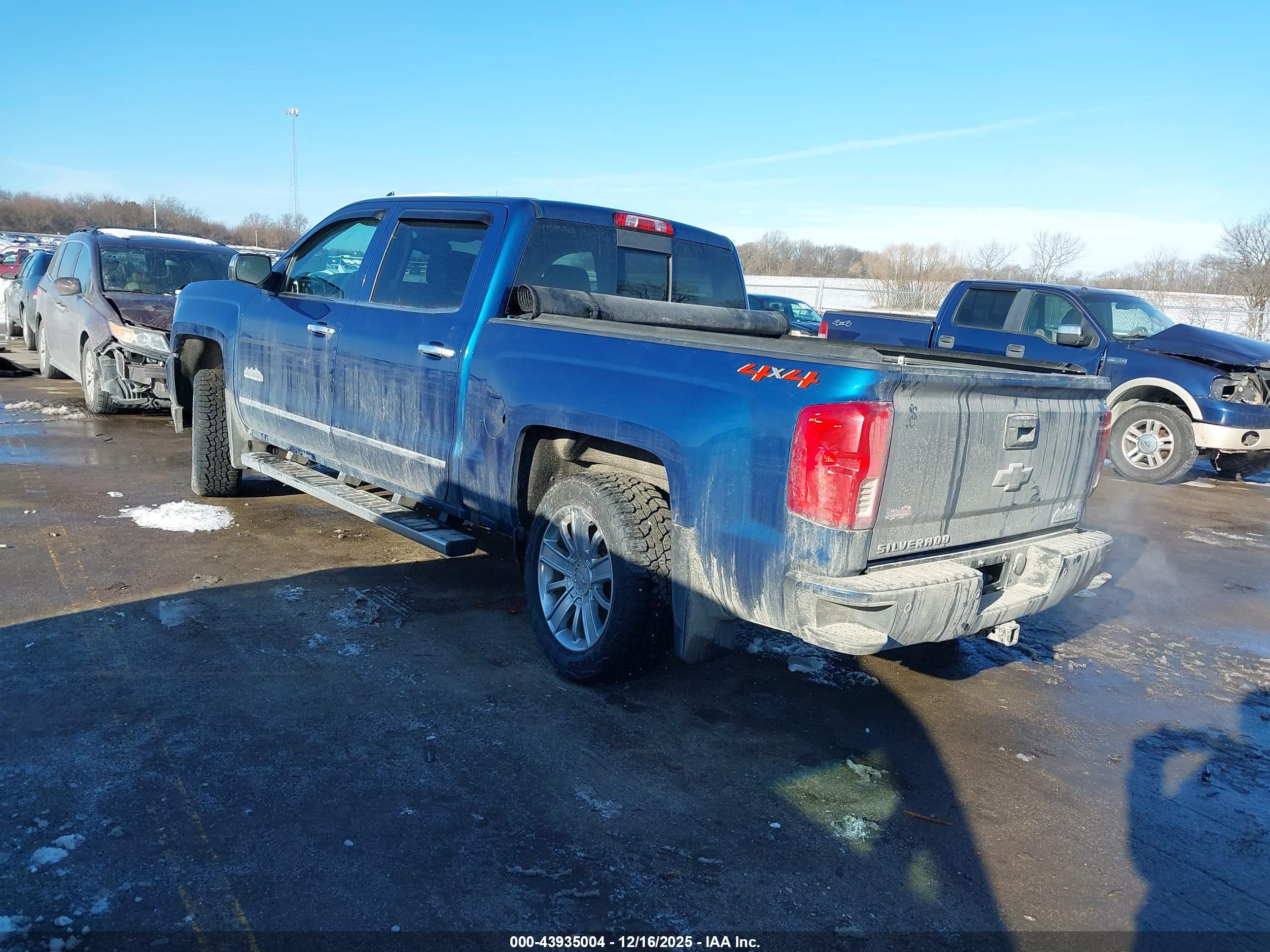 CHEVROLET SILVERADO image 3