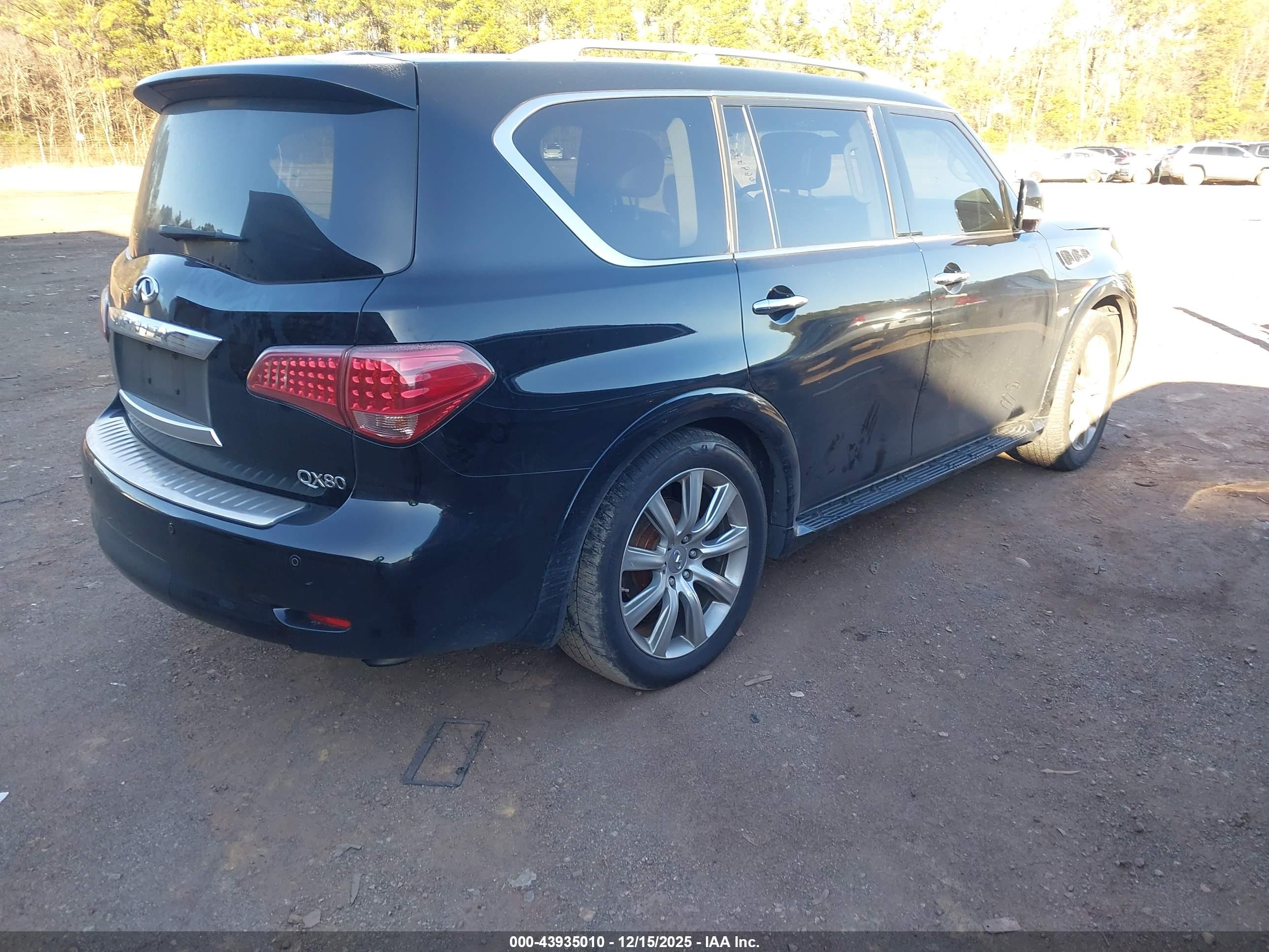INFINITI QX80 image 4