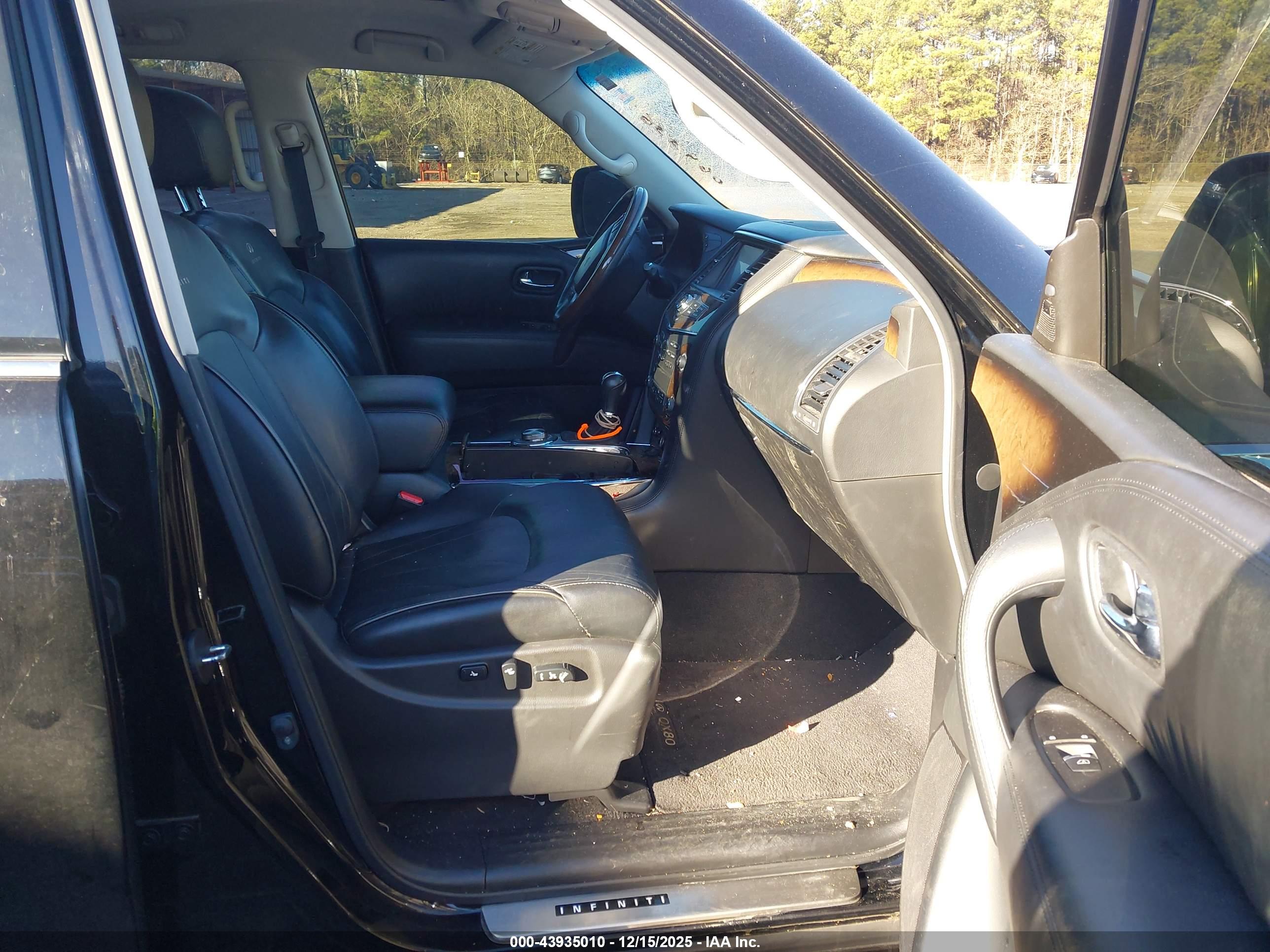 INFINITI QX80 image 5