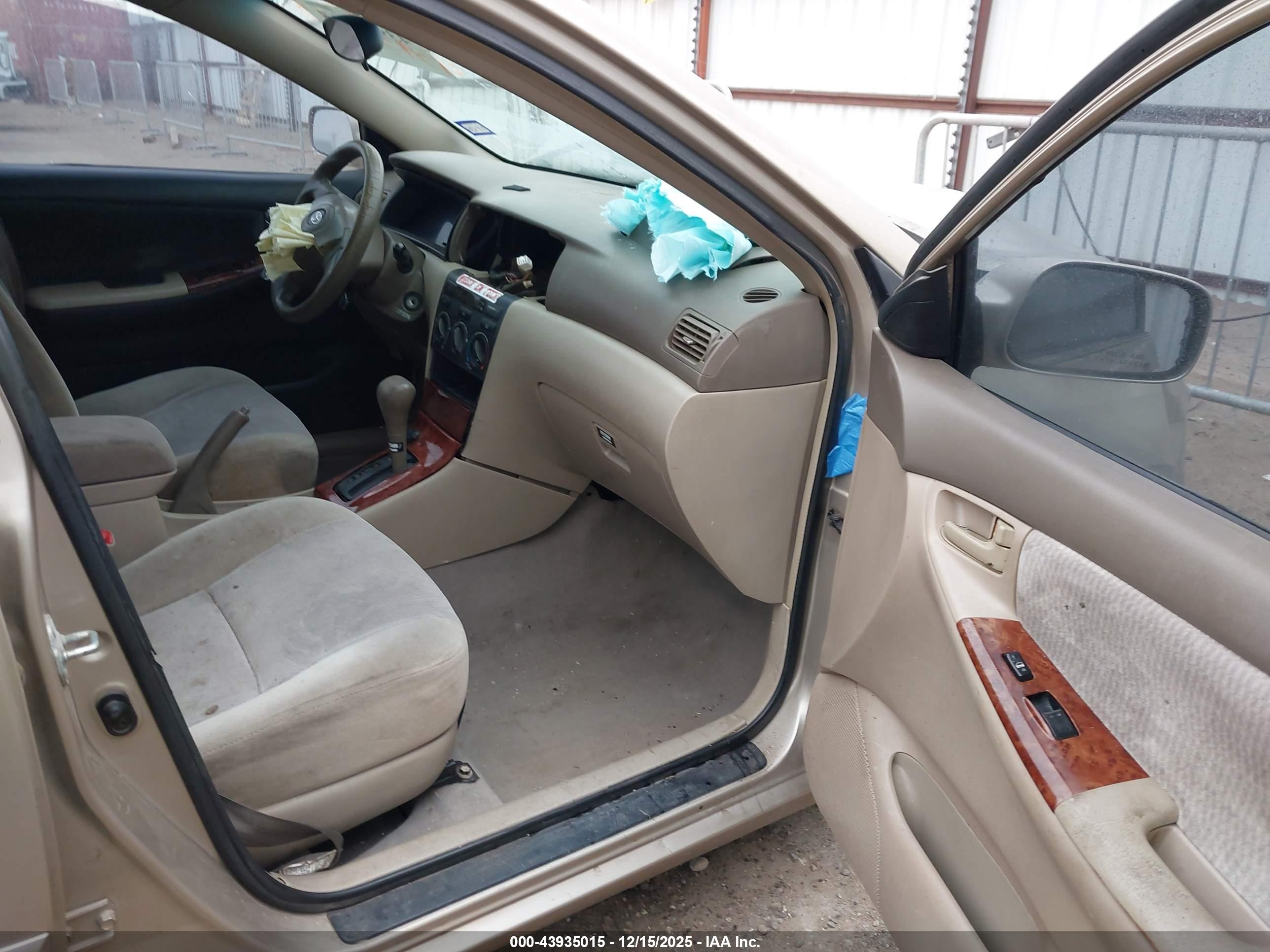 TOYOTA COROLLA image 5