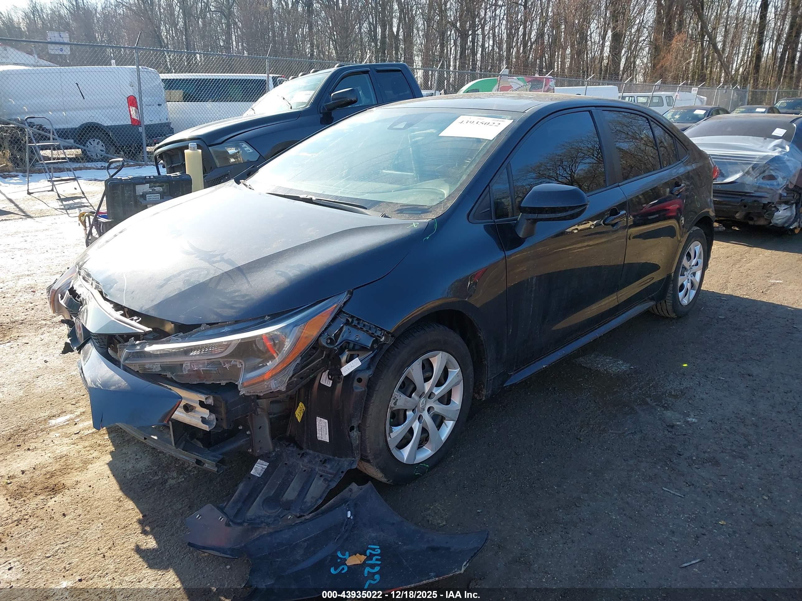 TOYOTA COROLLA image 2