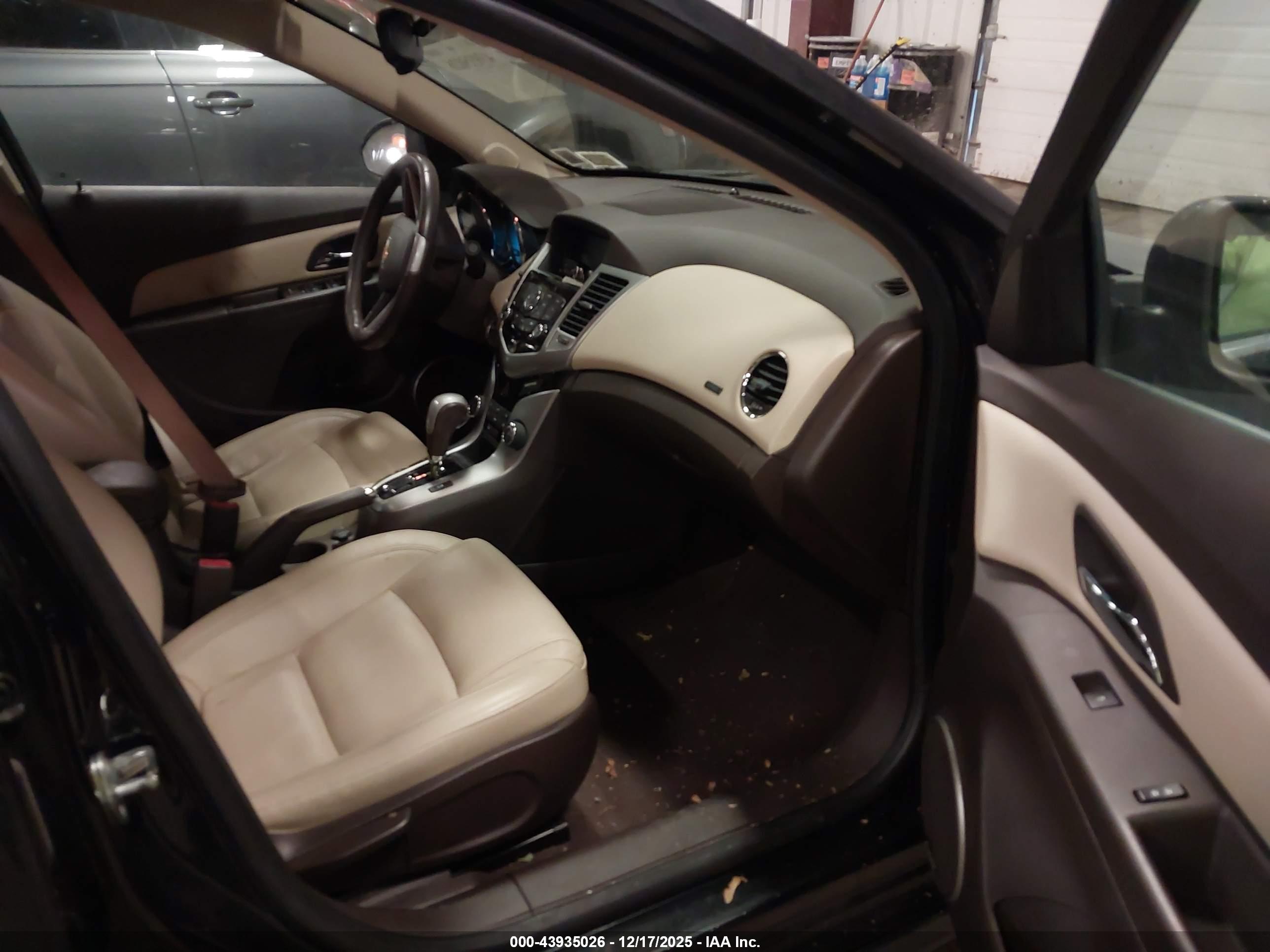 CHEVROLET CRUZE image 5