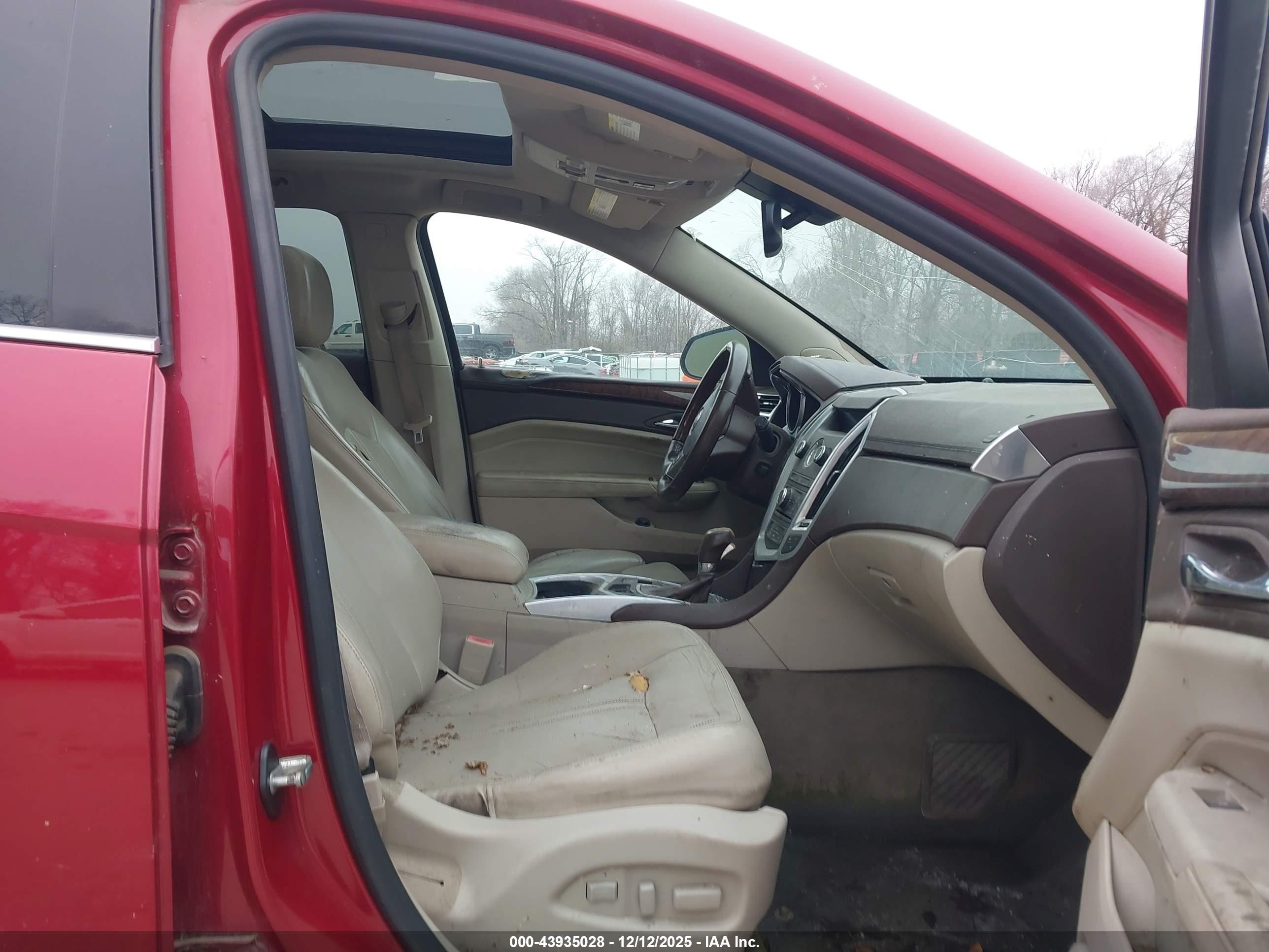 CADILLAC SRX image 5