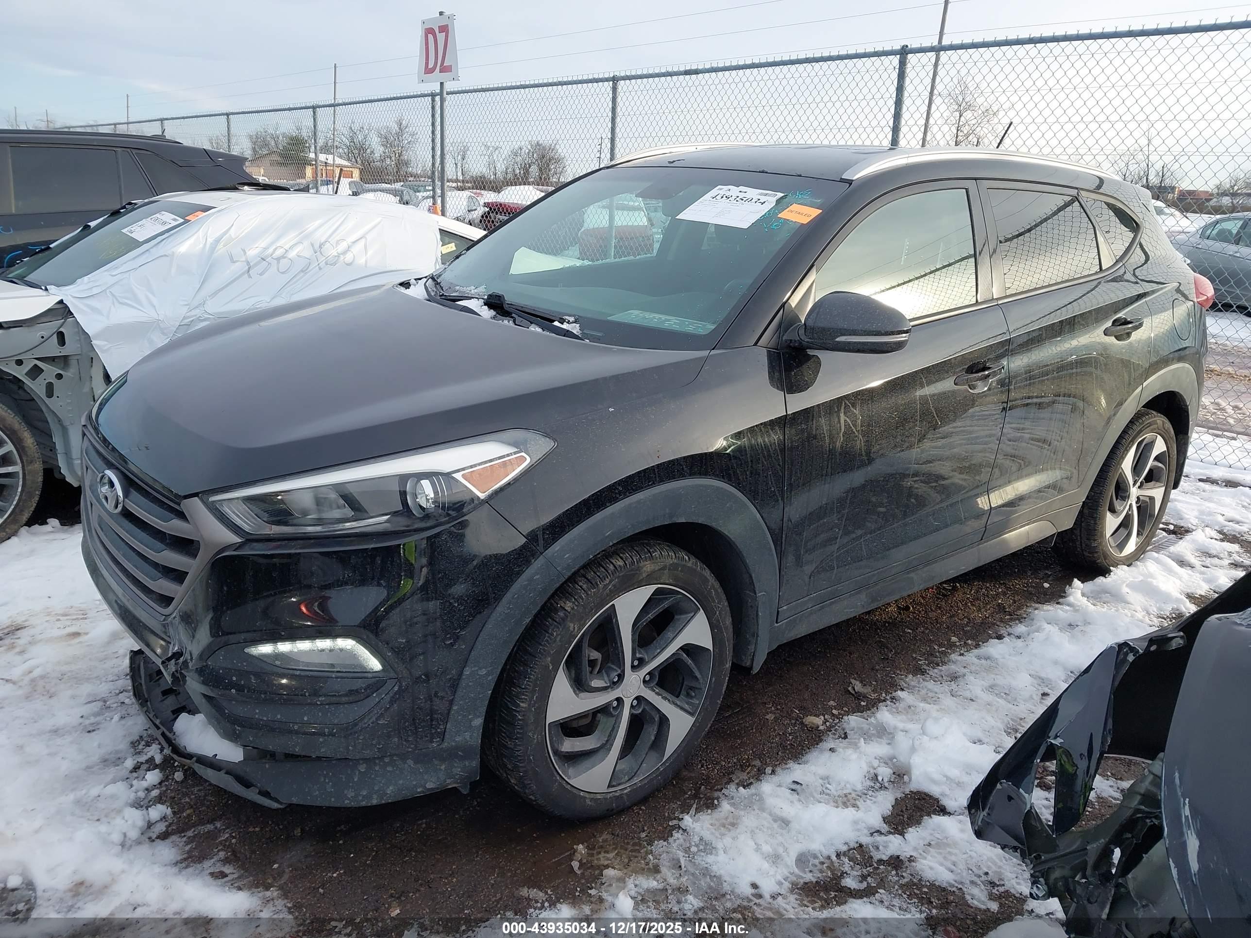 HYUNDAI TUCSON image 2