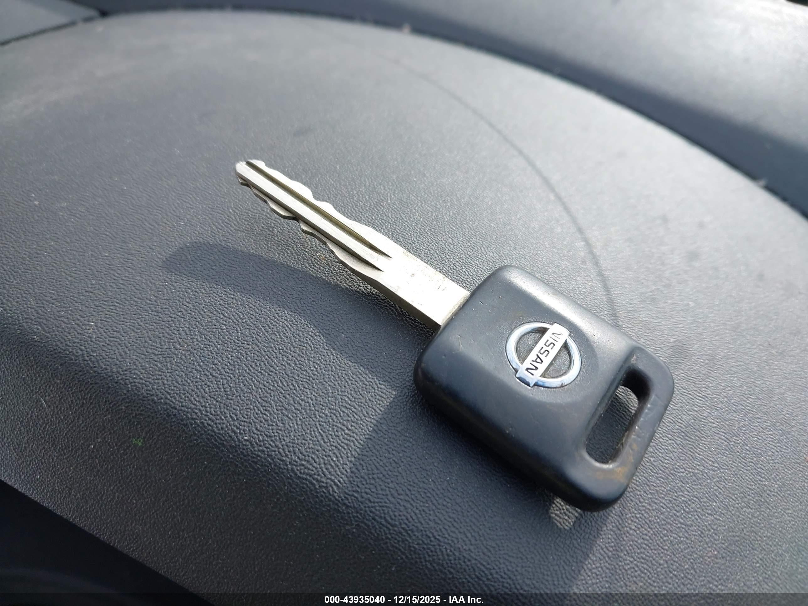 NISSAN FRONTIER image 11