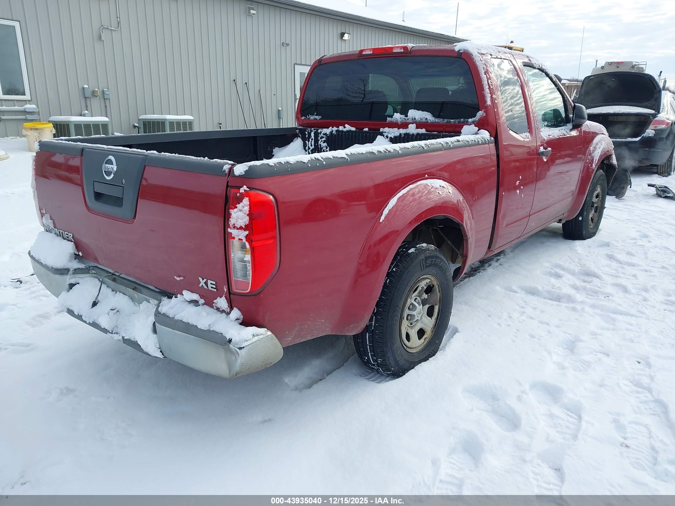 NISSAN FRONTIER image 4