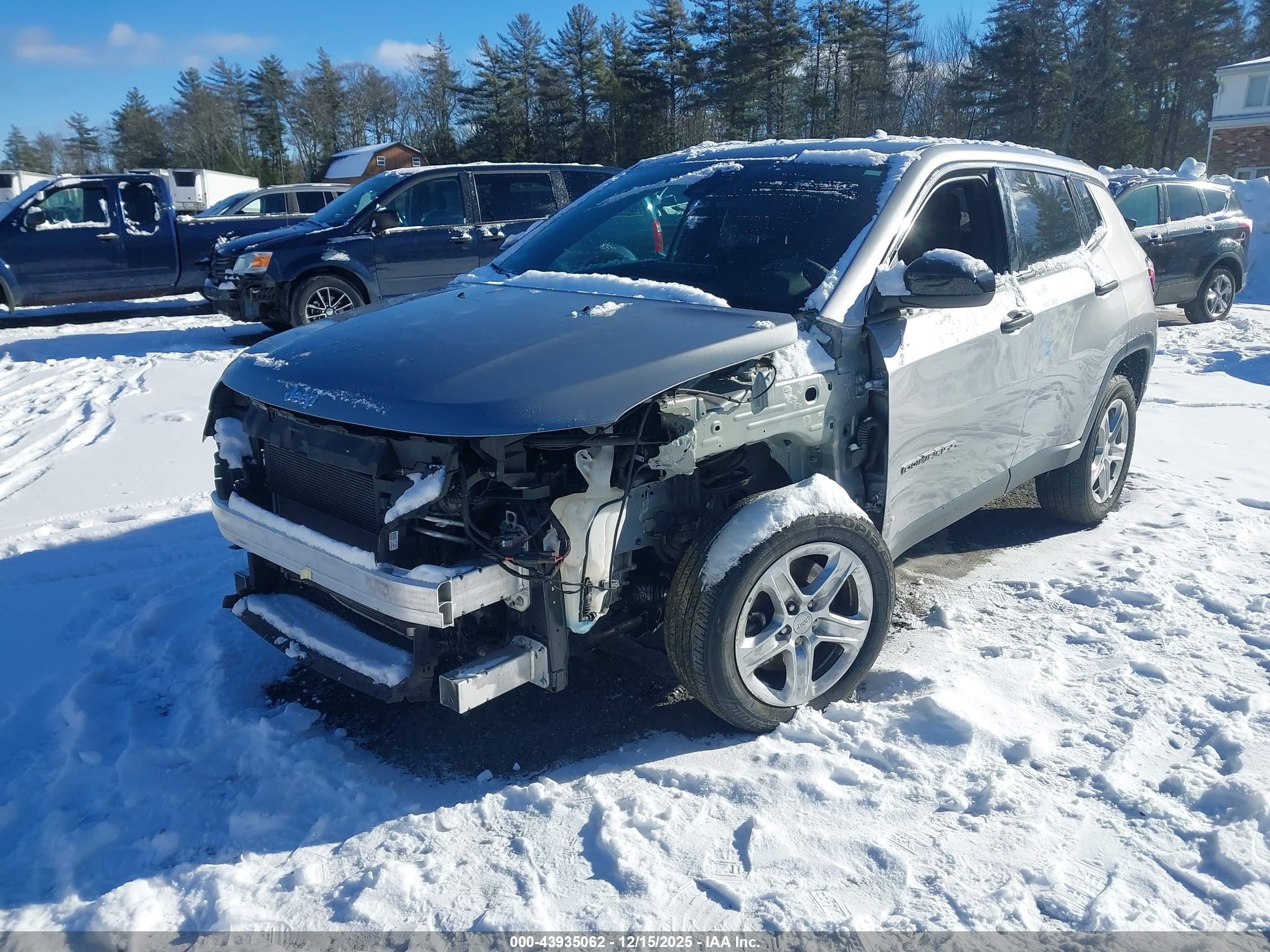 JEEP COMPASS image 2