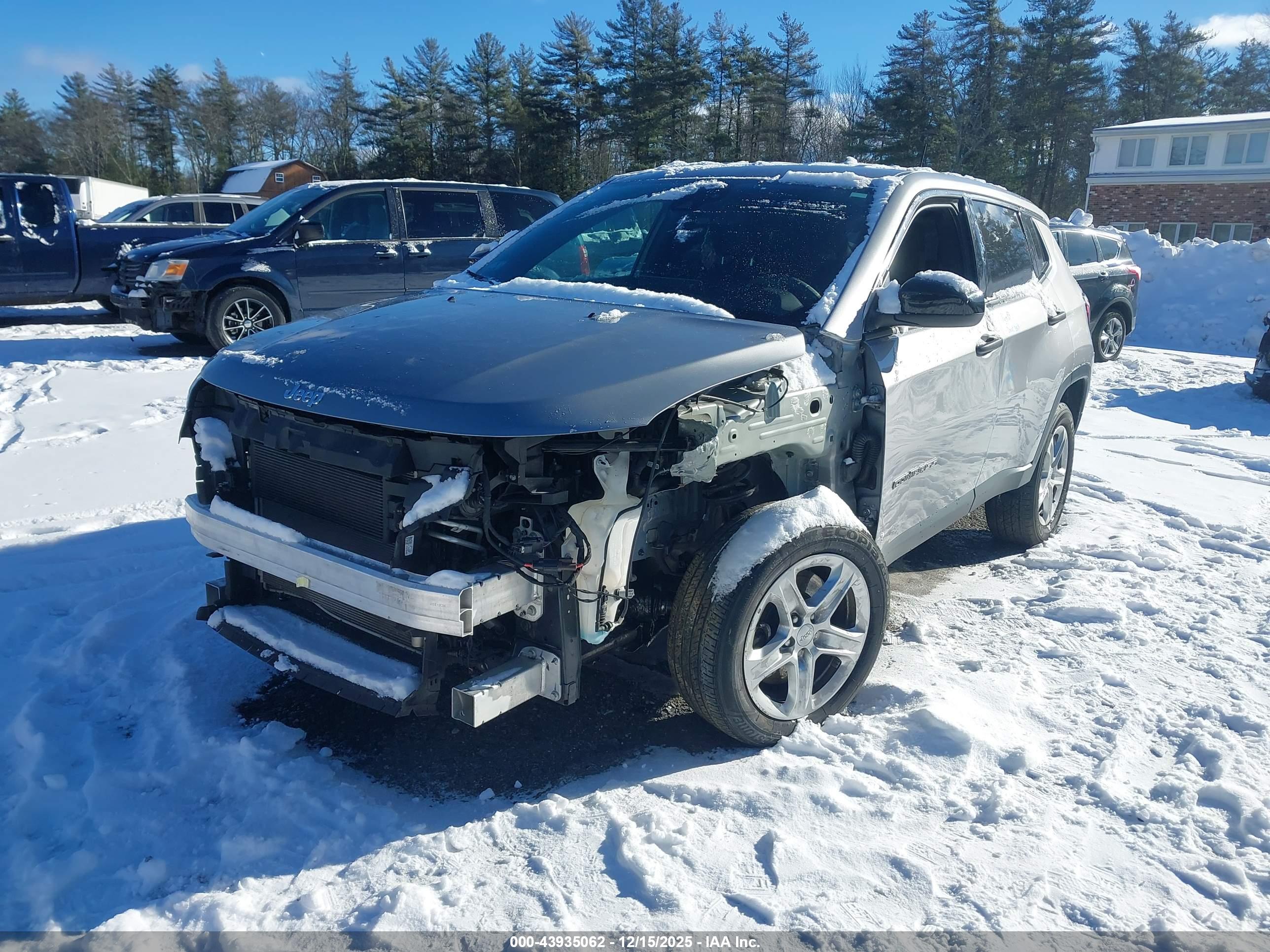 JEEP COMPASS image 6