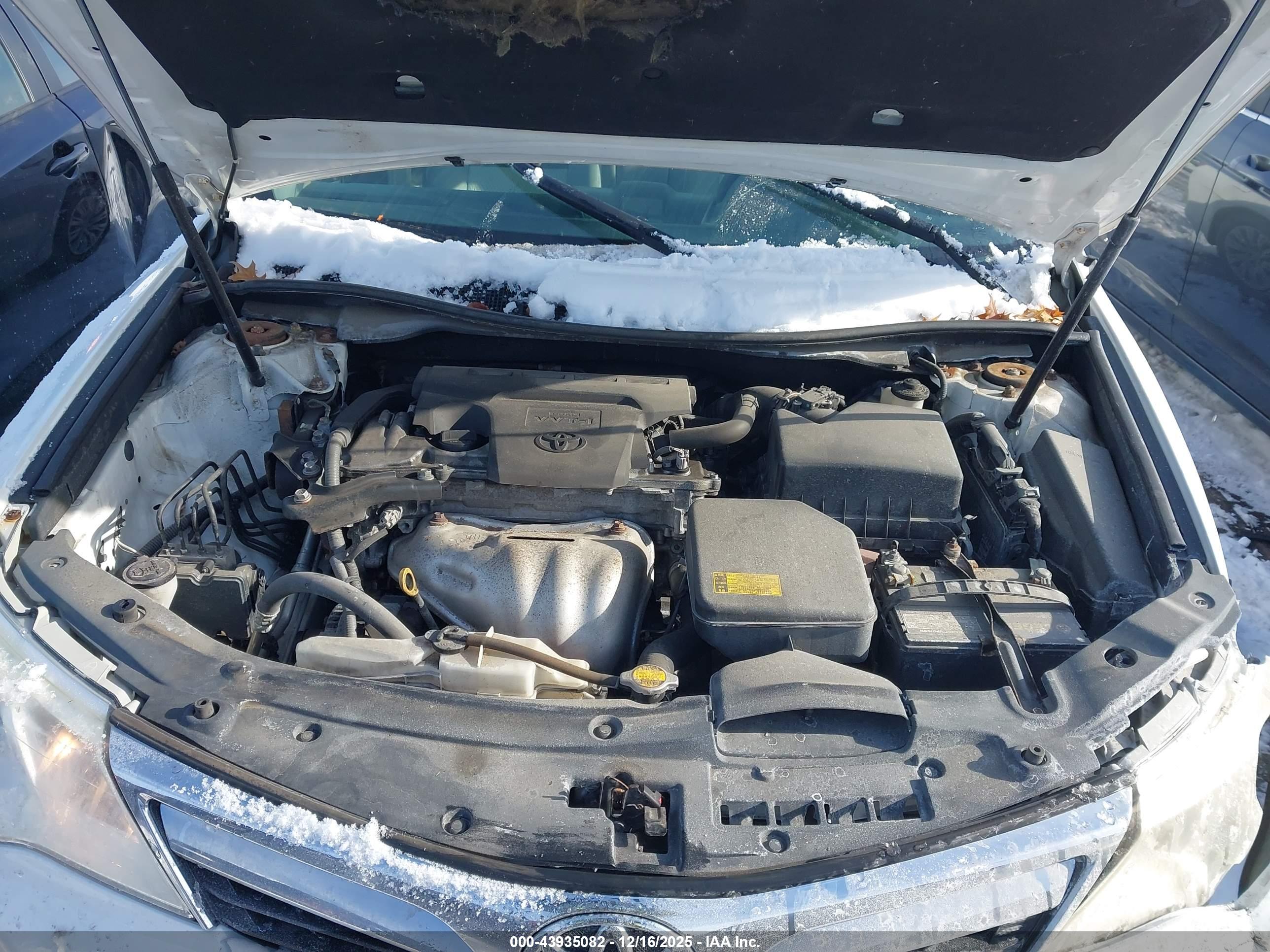TOYOTA CAMRY image 10