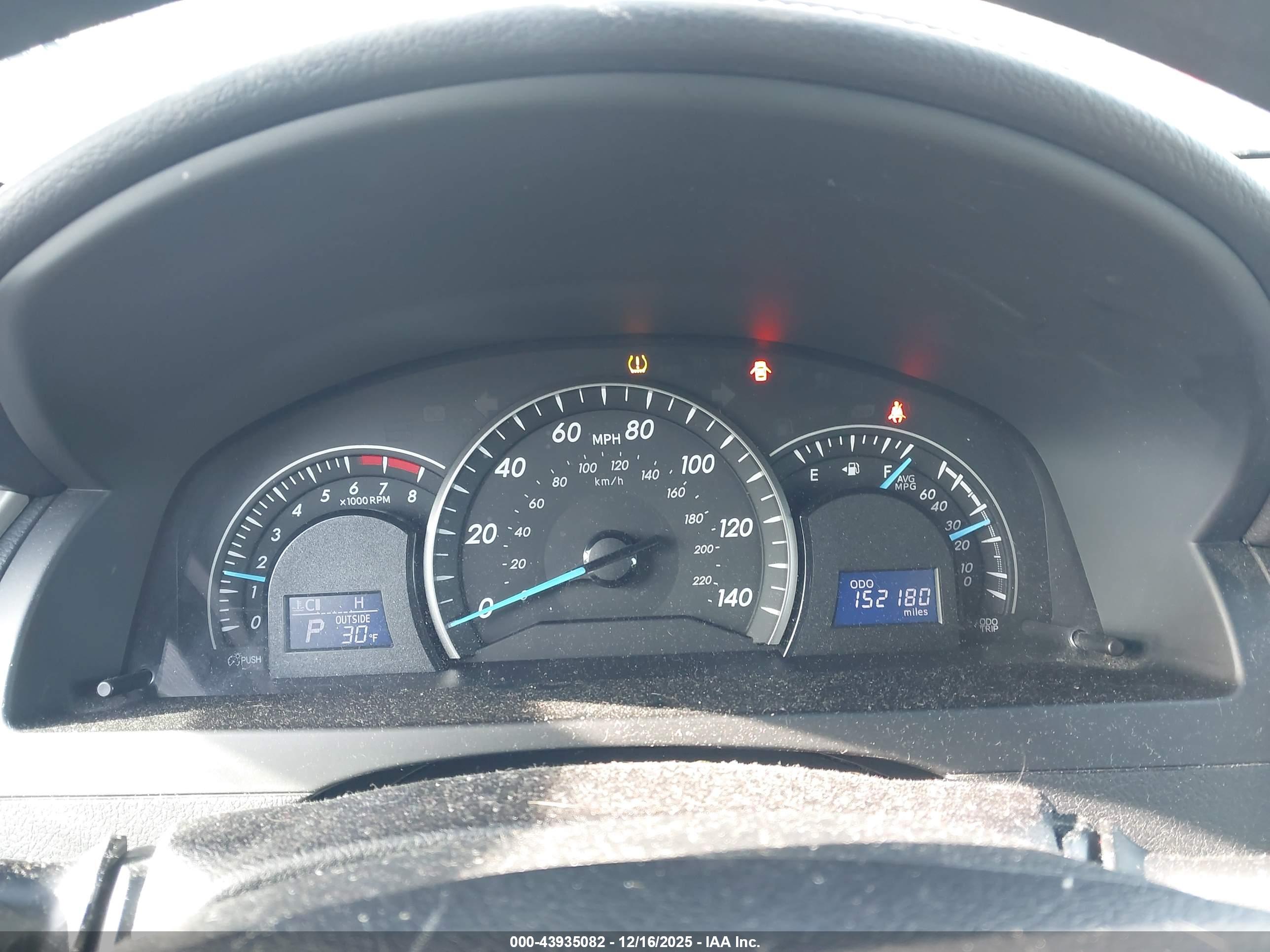 TOYOTA CAMRY image 7