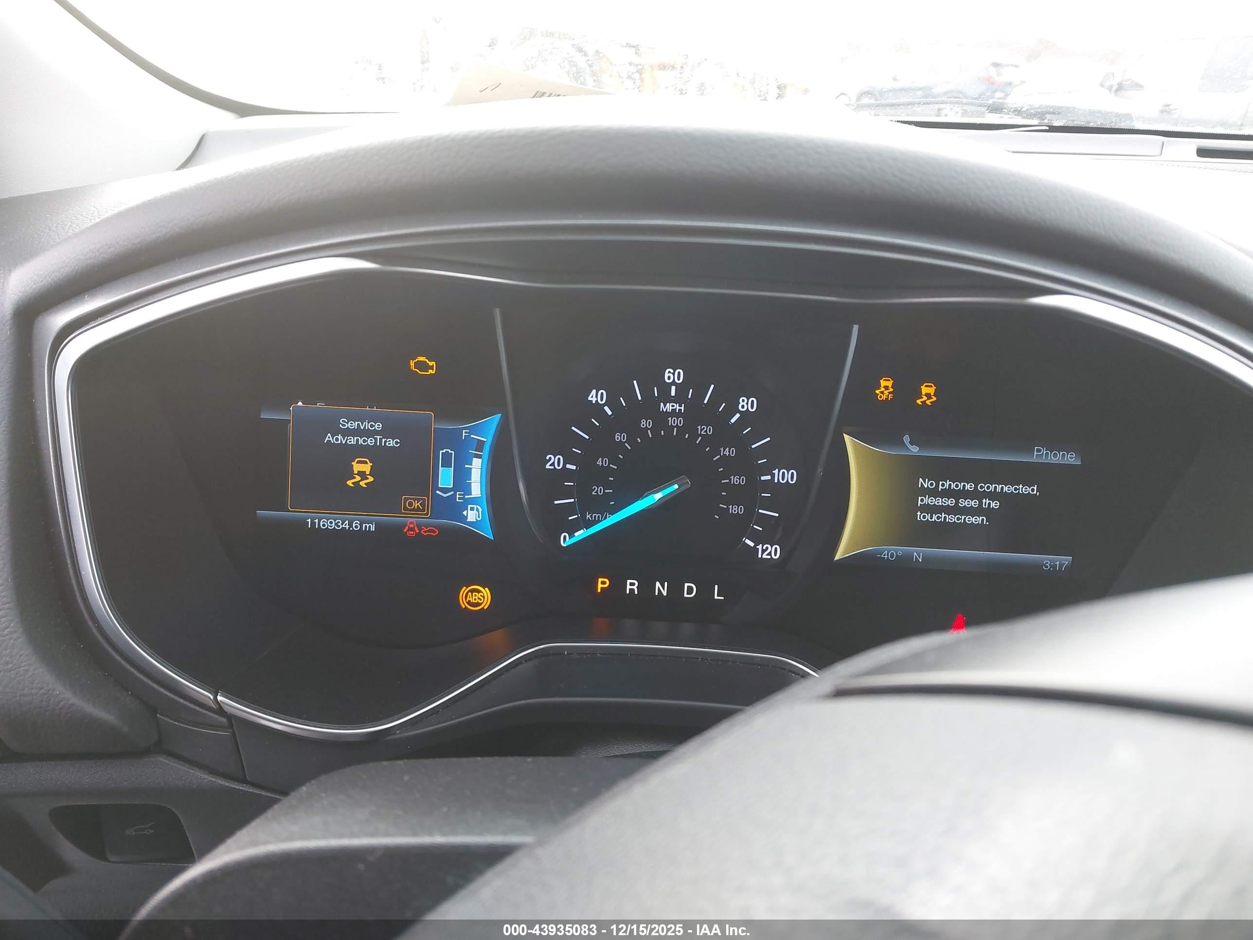 FORD FUSION image 7