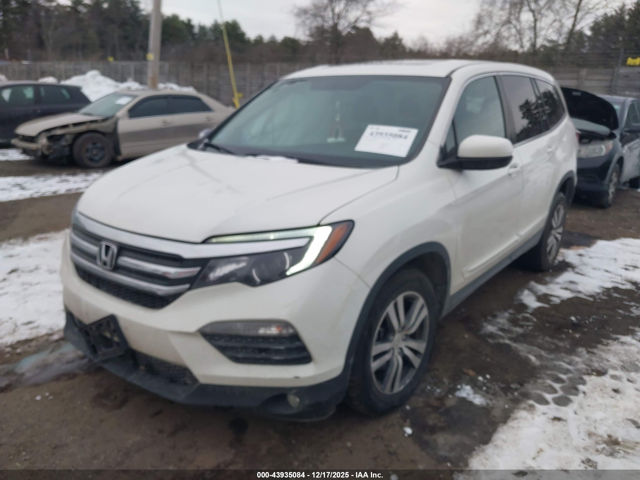 HONDA PILOT image 2