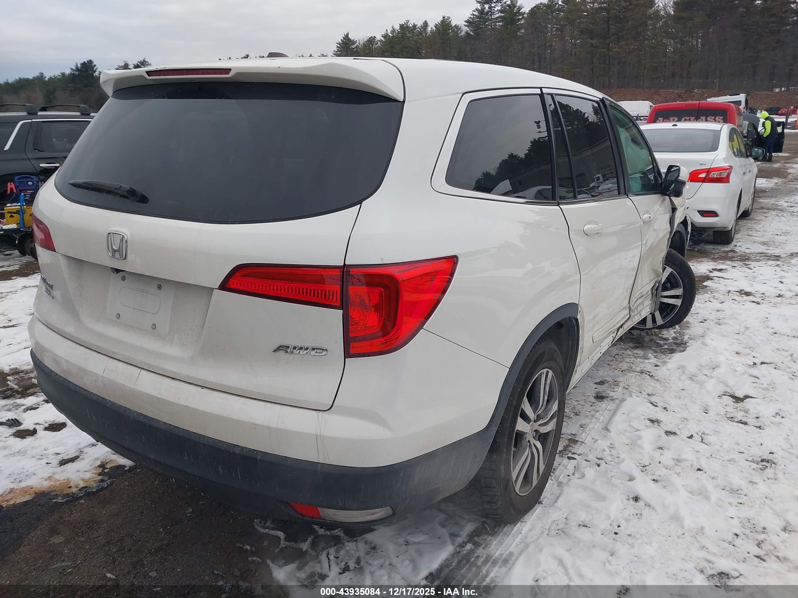 HONDA PILOT image 4