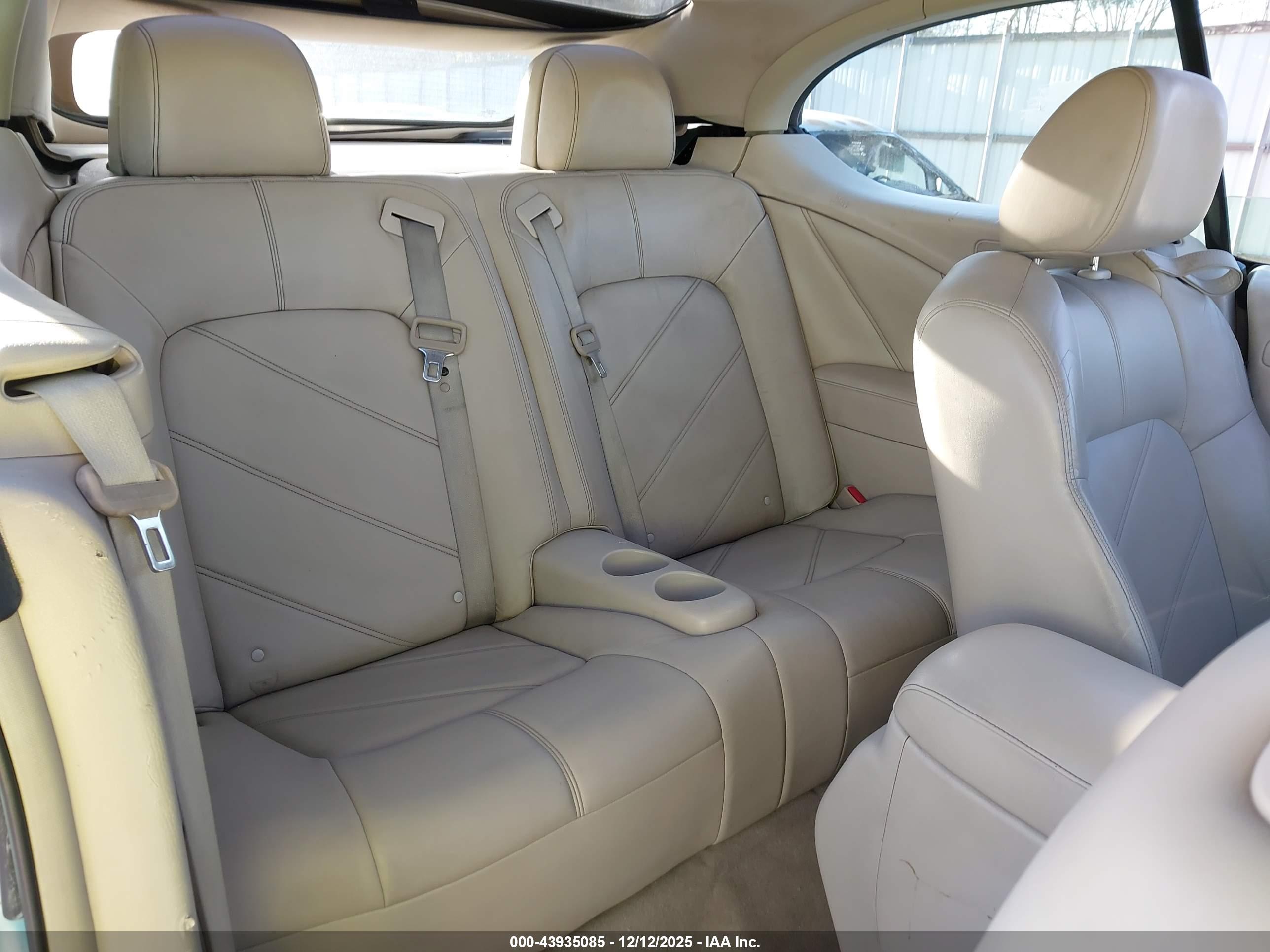 NISSAN MURANO image 8