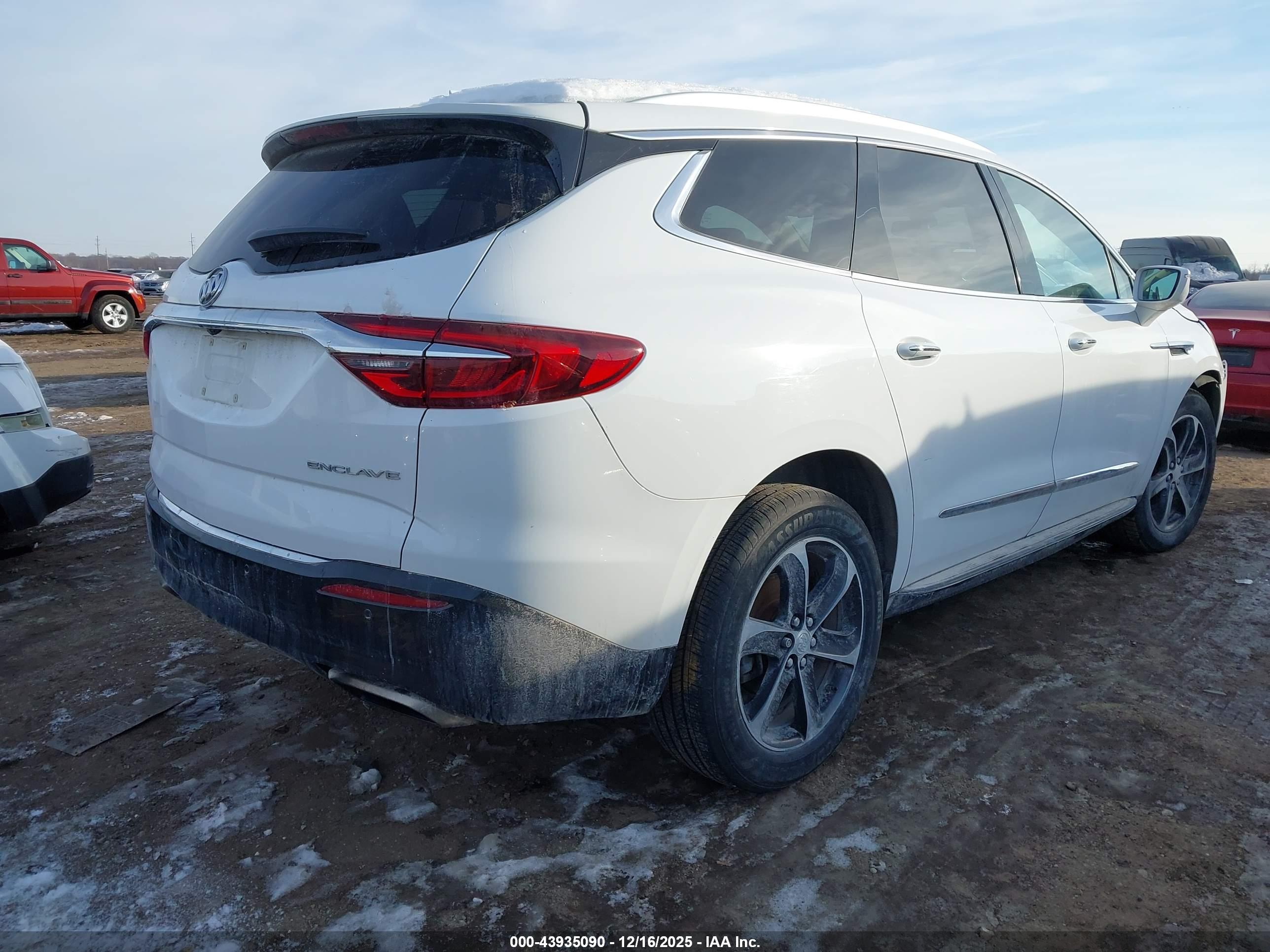 BUICK ENCLAVE image 4