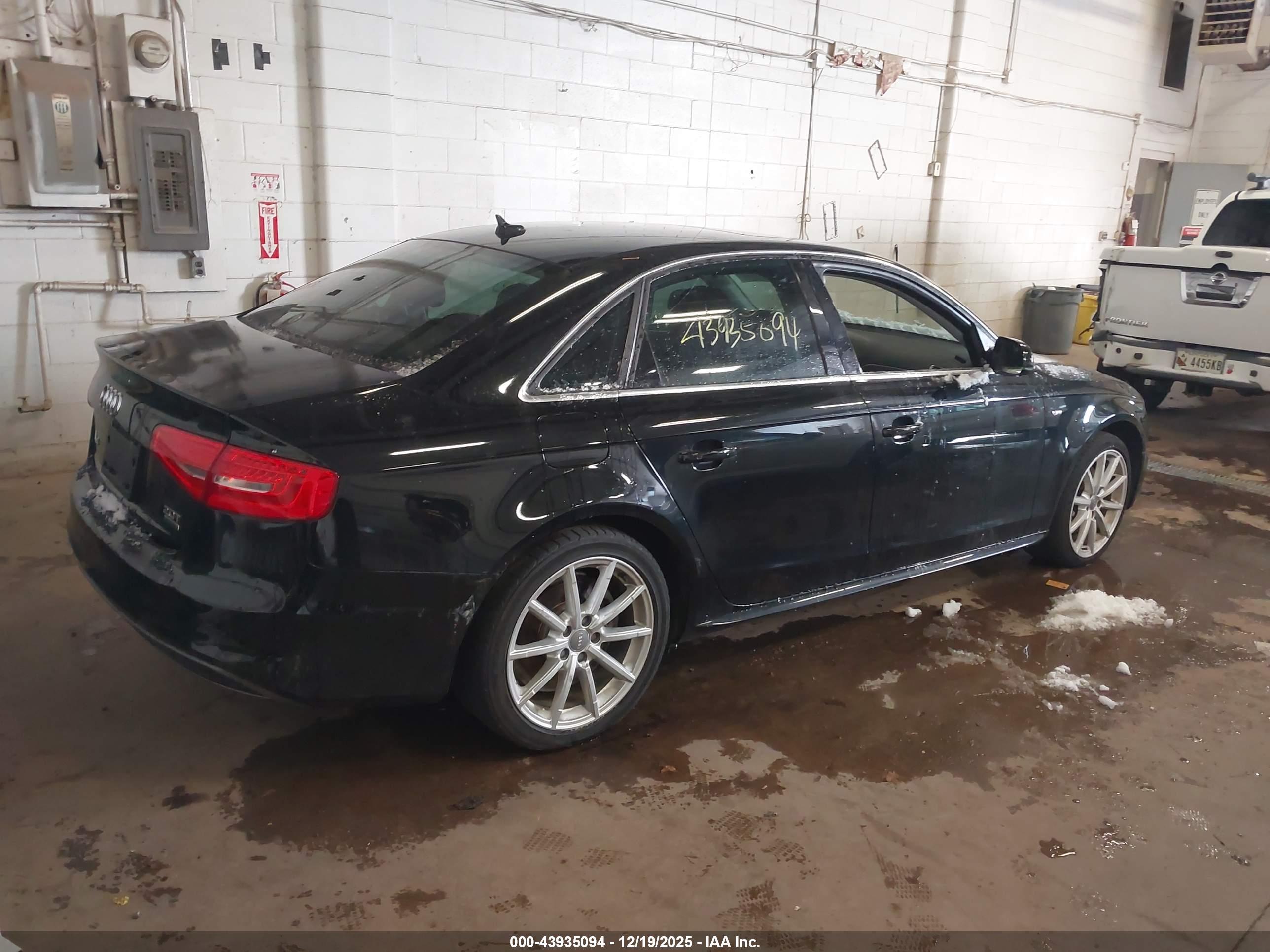 AUDI A4 image 4