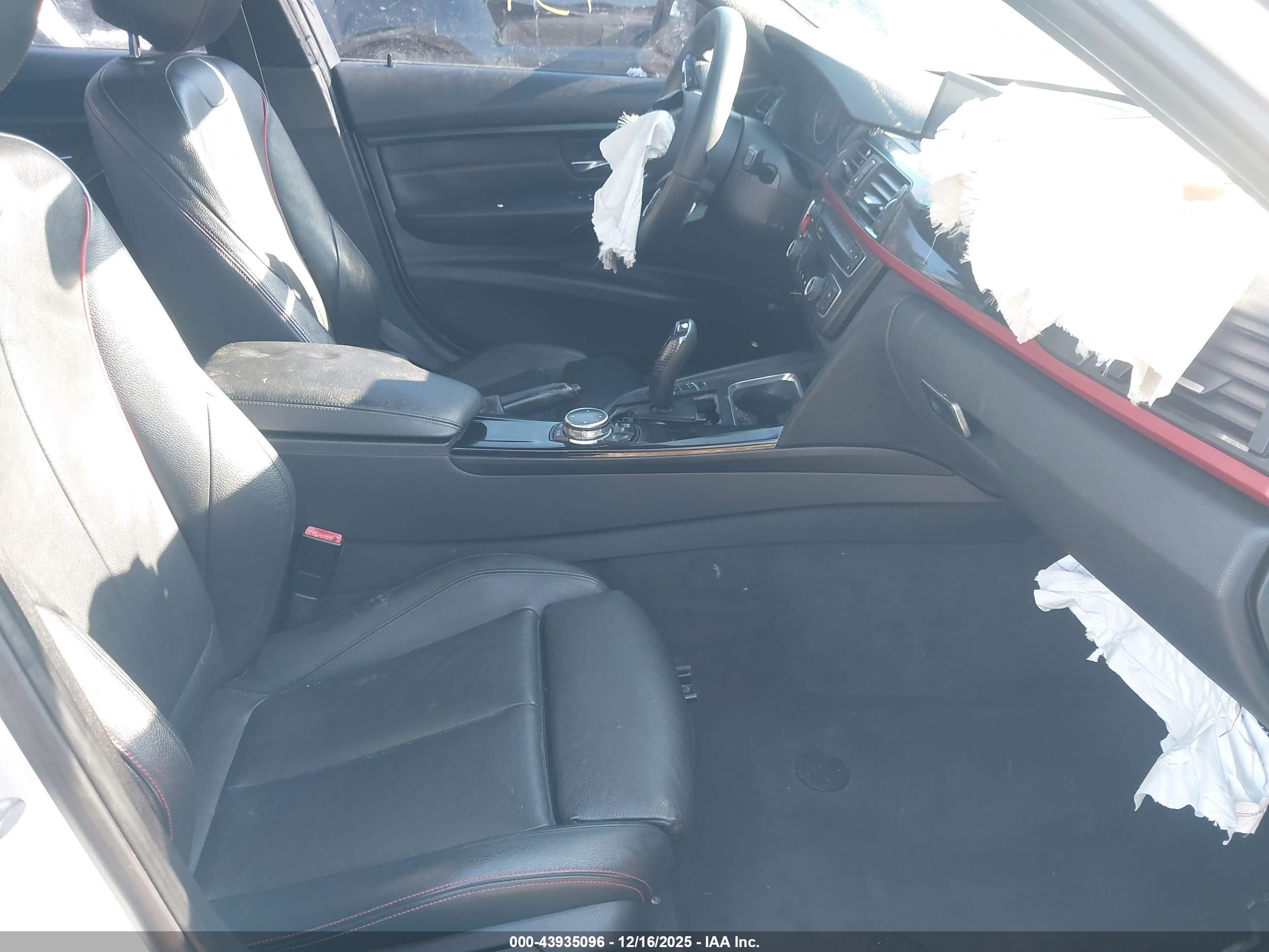BMW 335I image 5