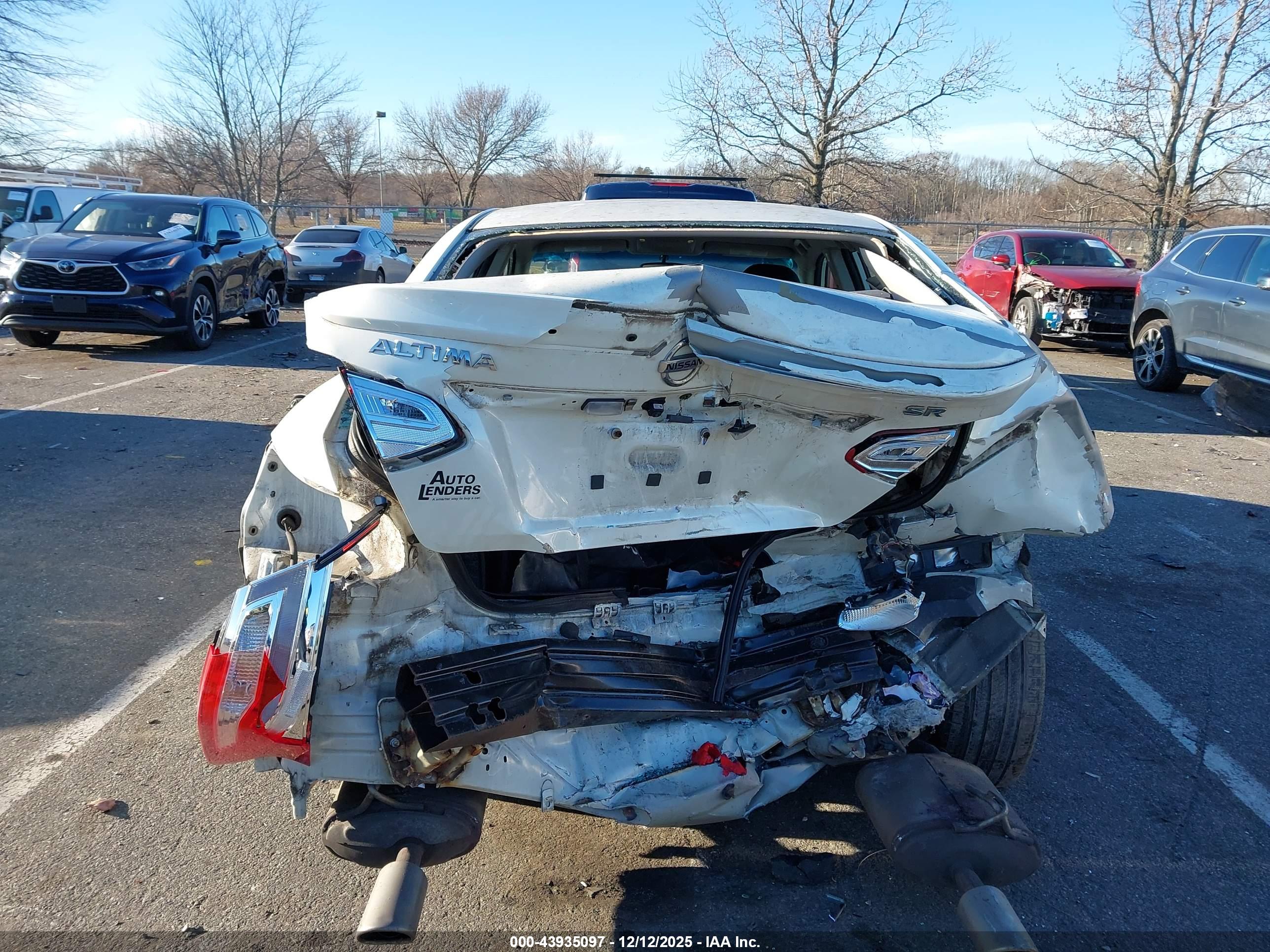 NISSAN ALTIMA image 6