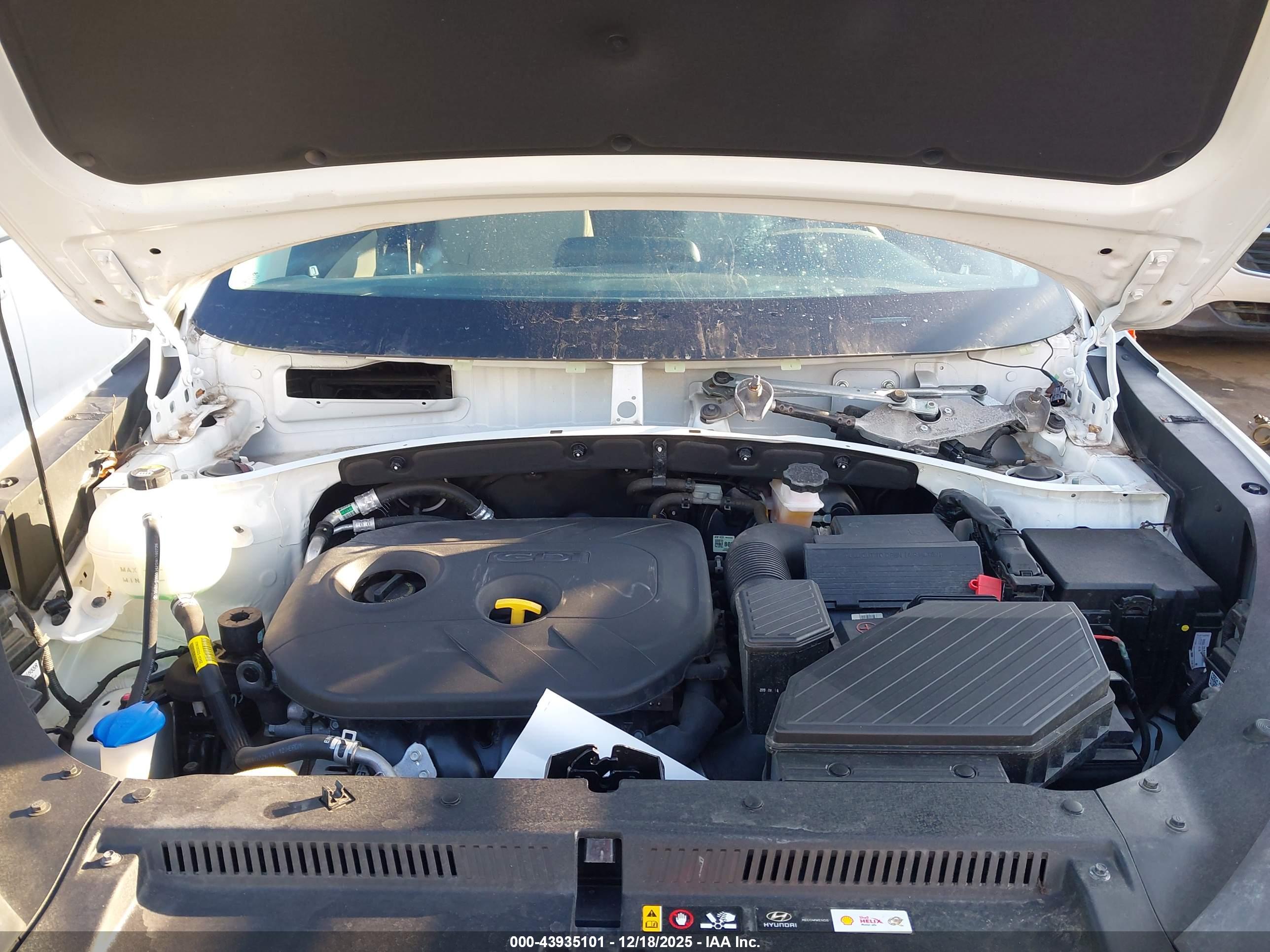 HYUNDAI TUCSON image 10