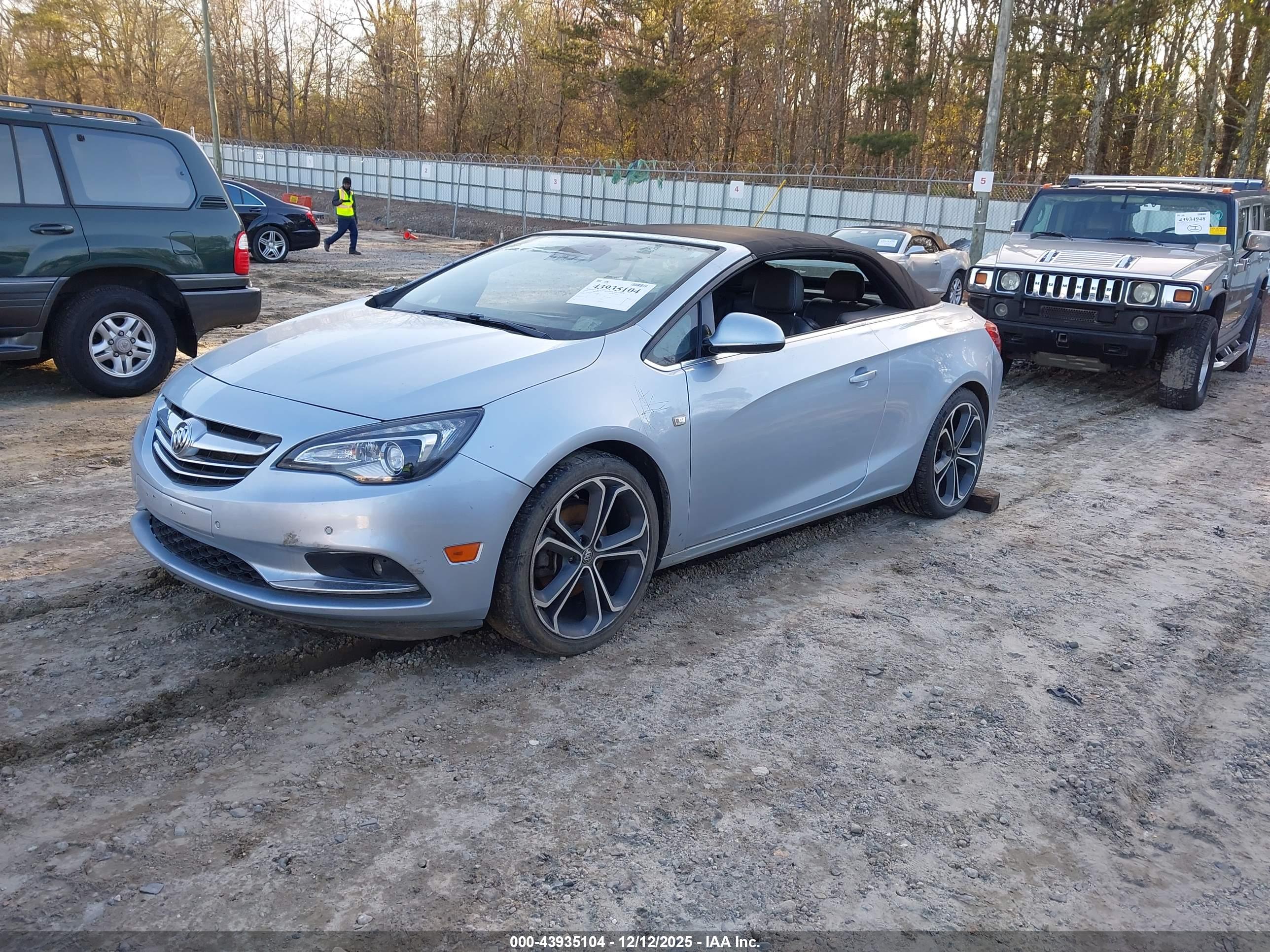BUICK CASCADA image 2
