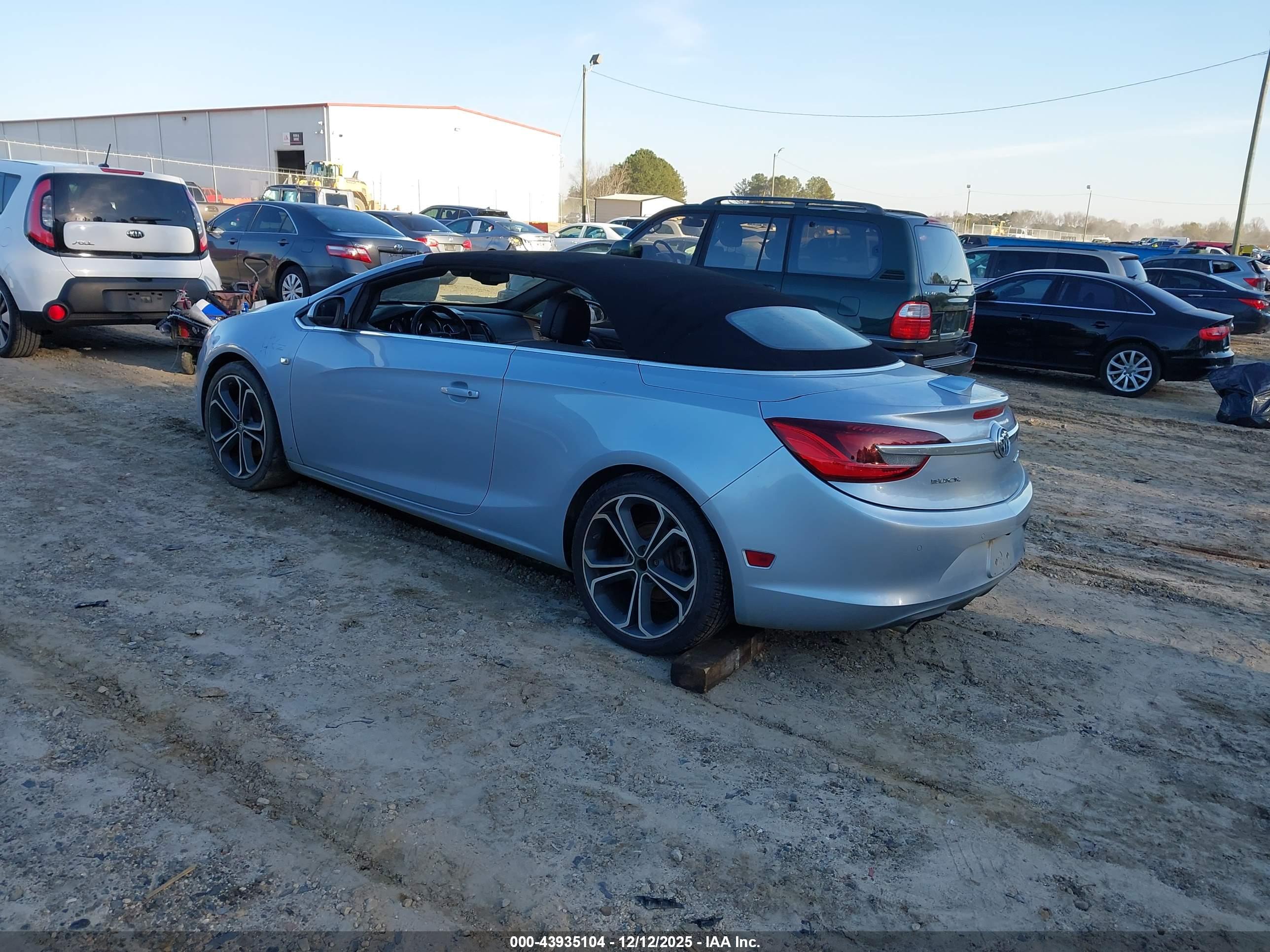 BUICK CASCADA image 3