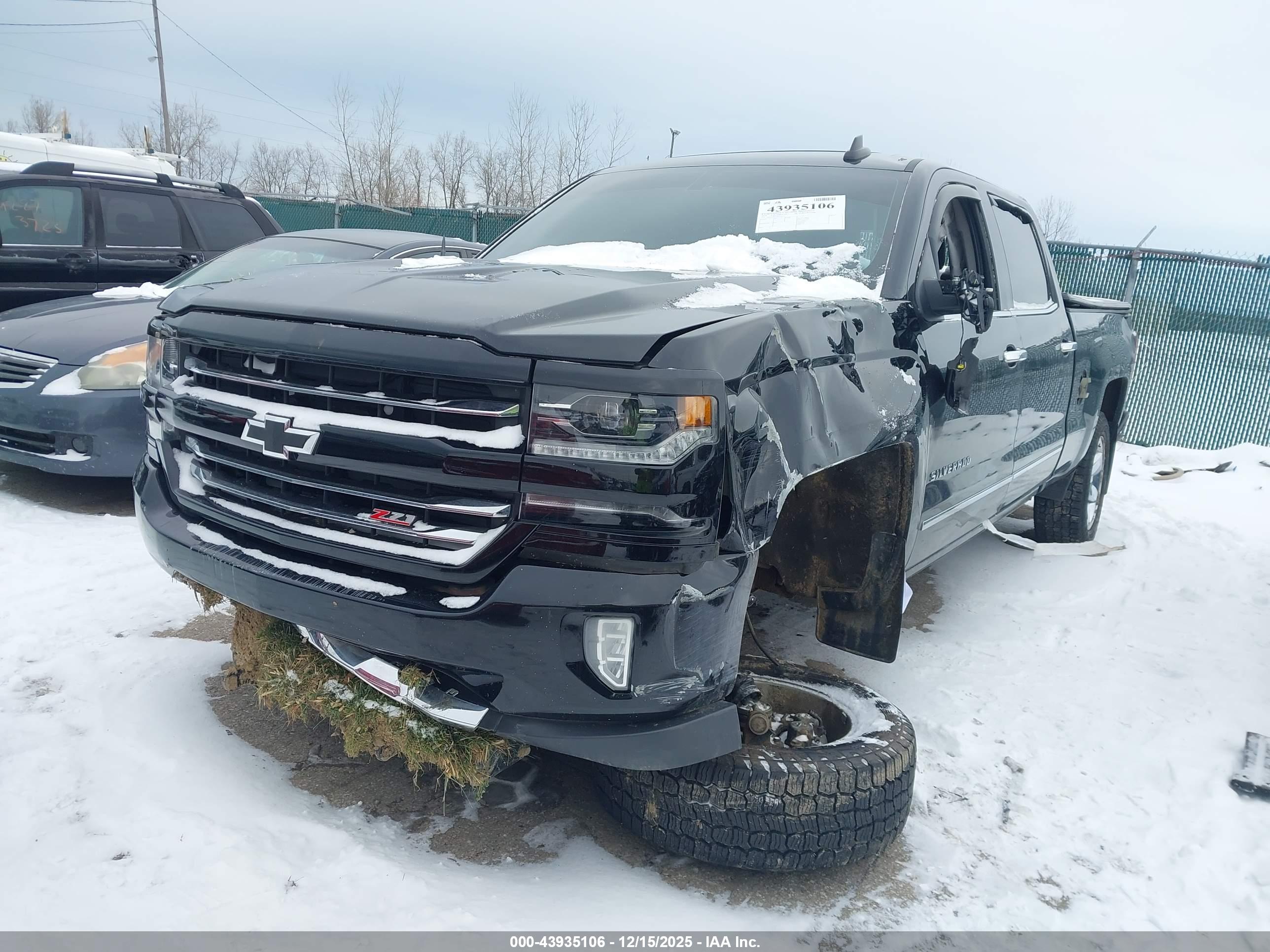 CHEVROLET SILVERADO image 2