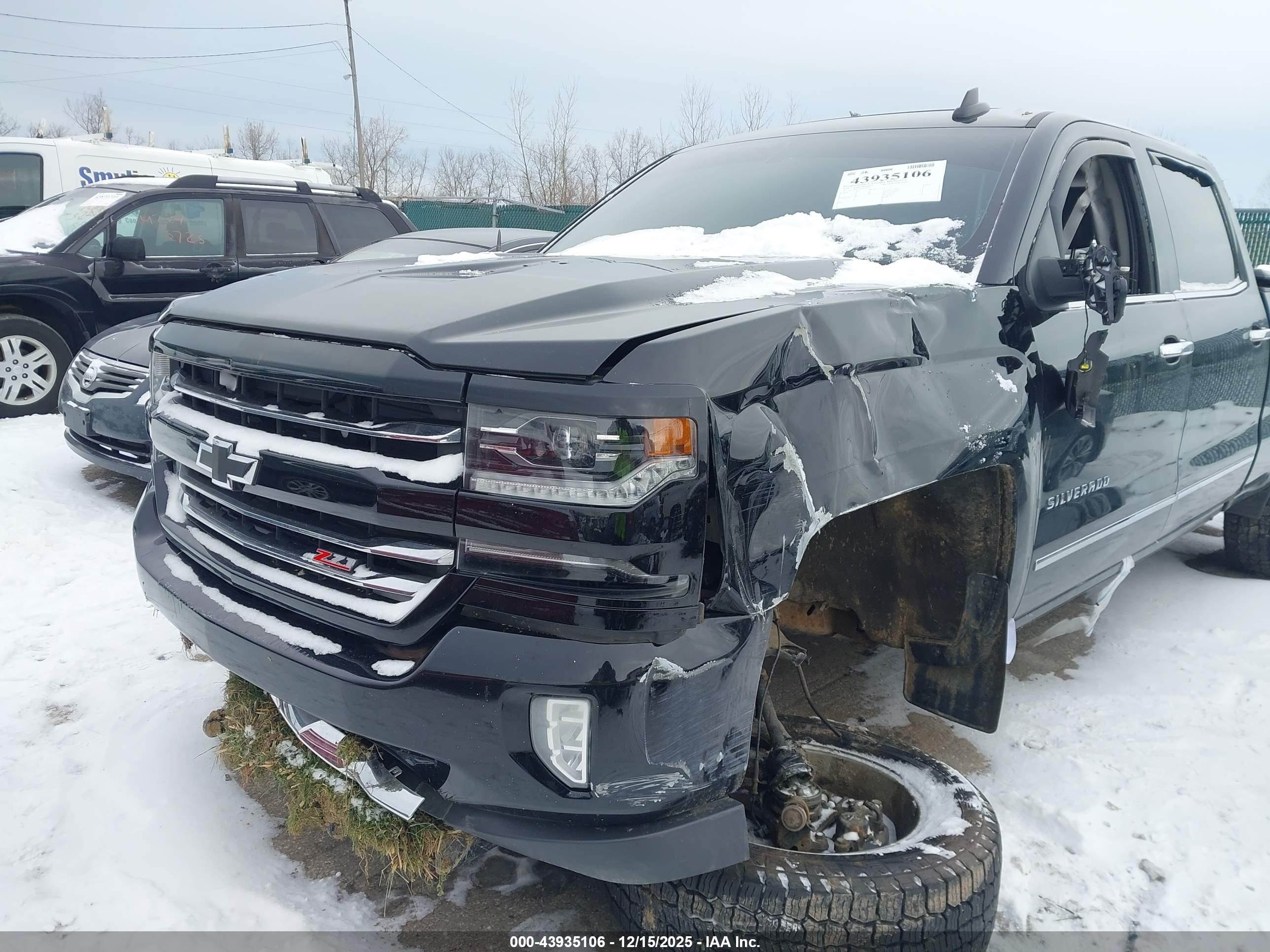 CHEVROLET SILVERADO image 6