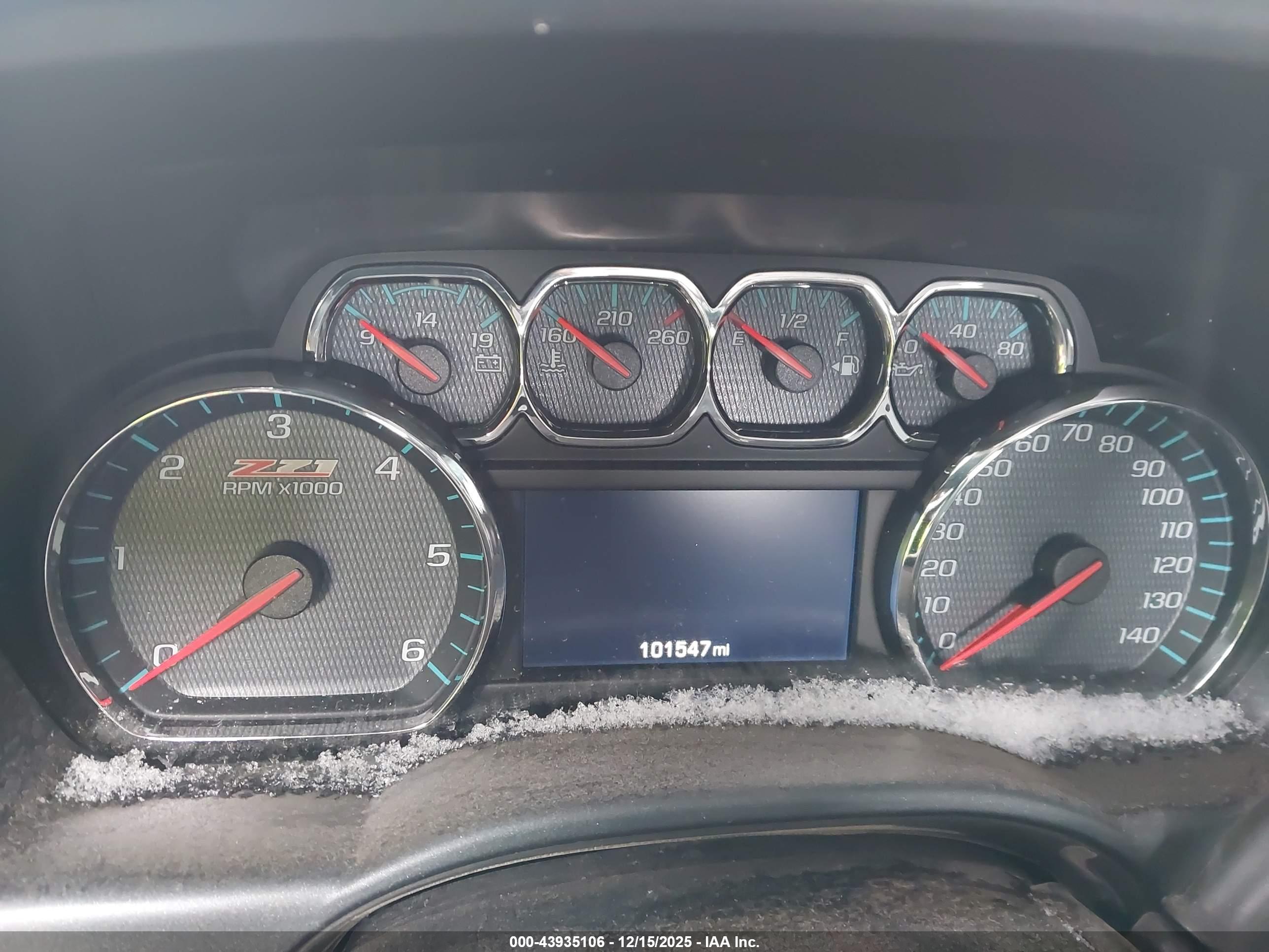 CHEVROLET SILVERADO image 7