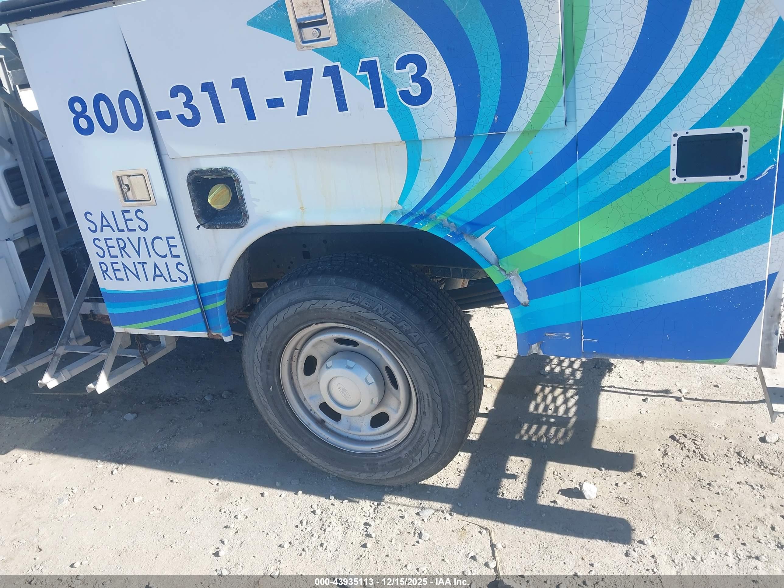 FORD F-250 image 6