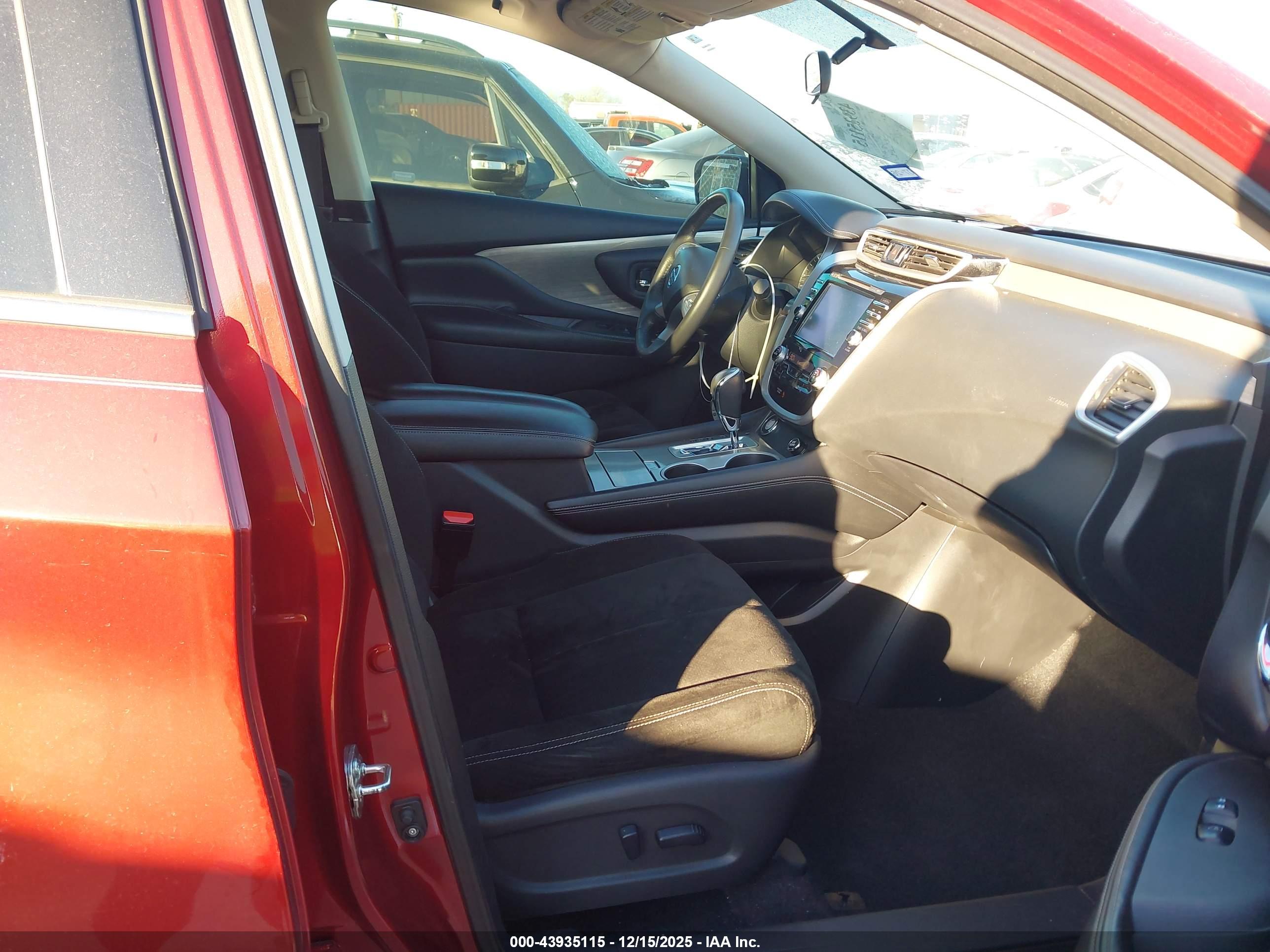 NISSAN MURANO image 5