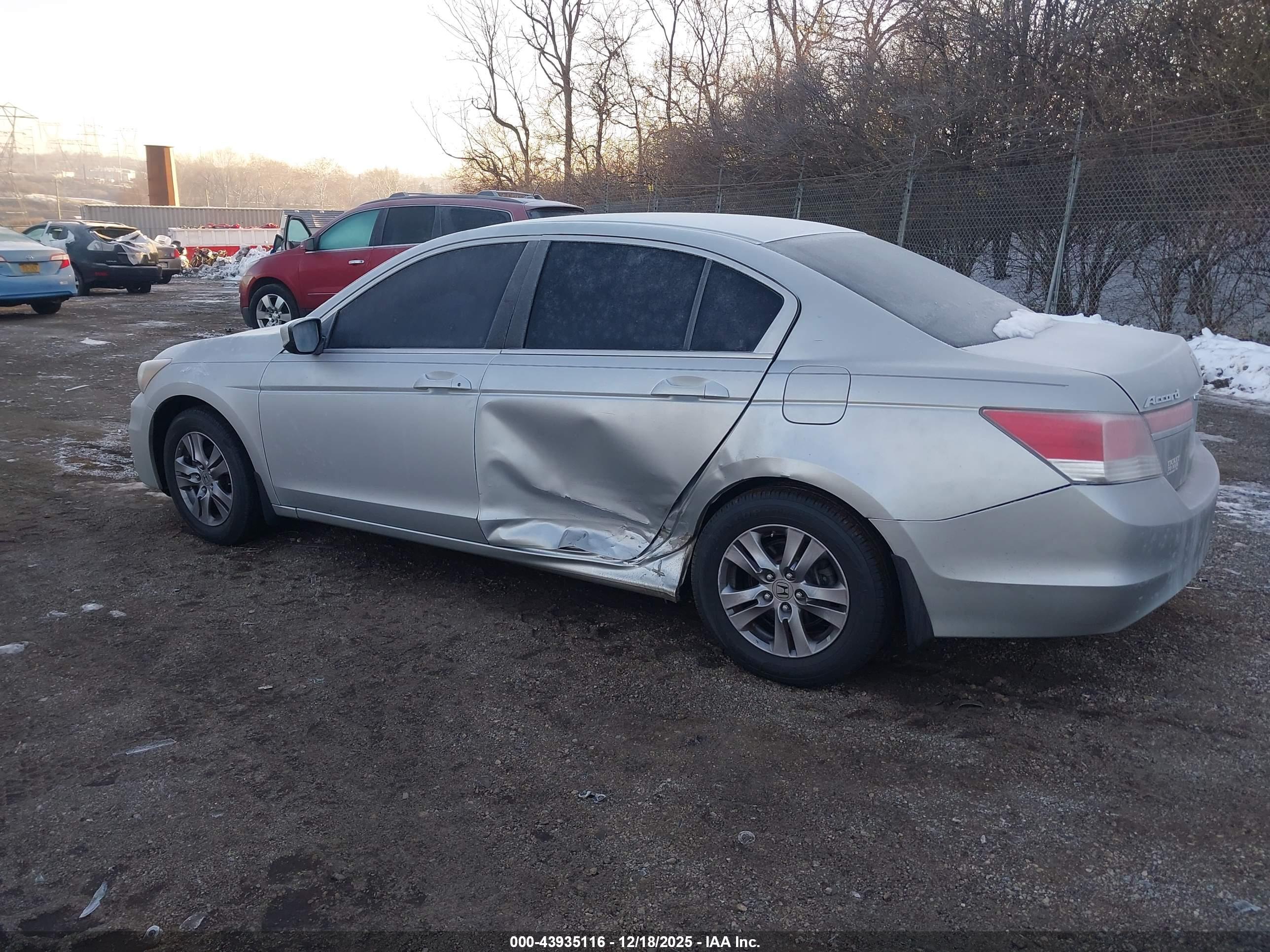 HONDA ACCORD image 3
