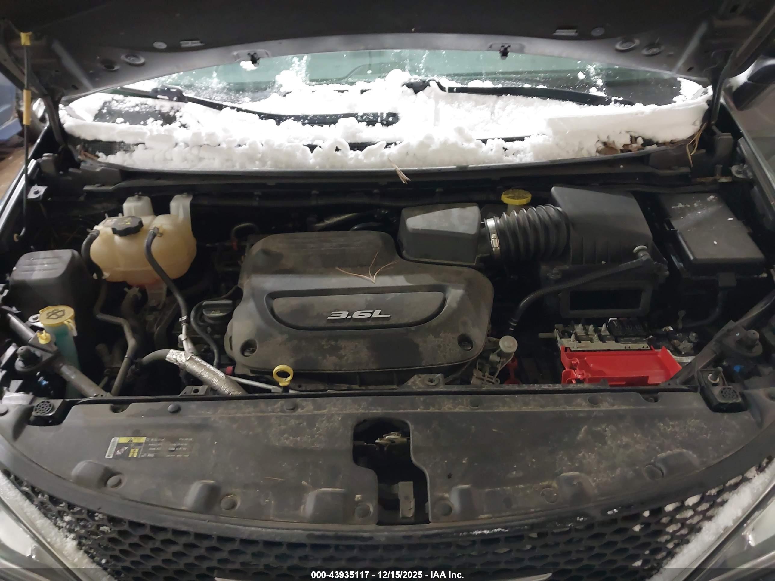 CHRYSLER PACIFICA image 10