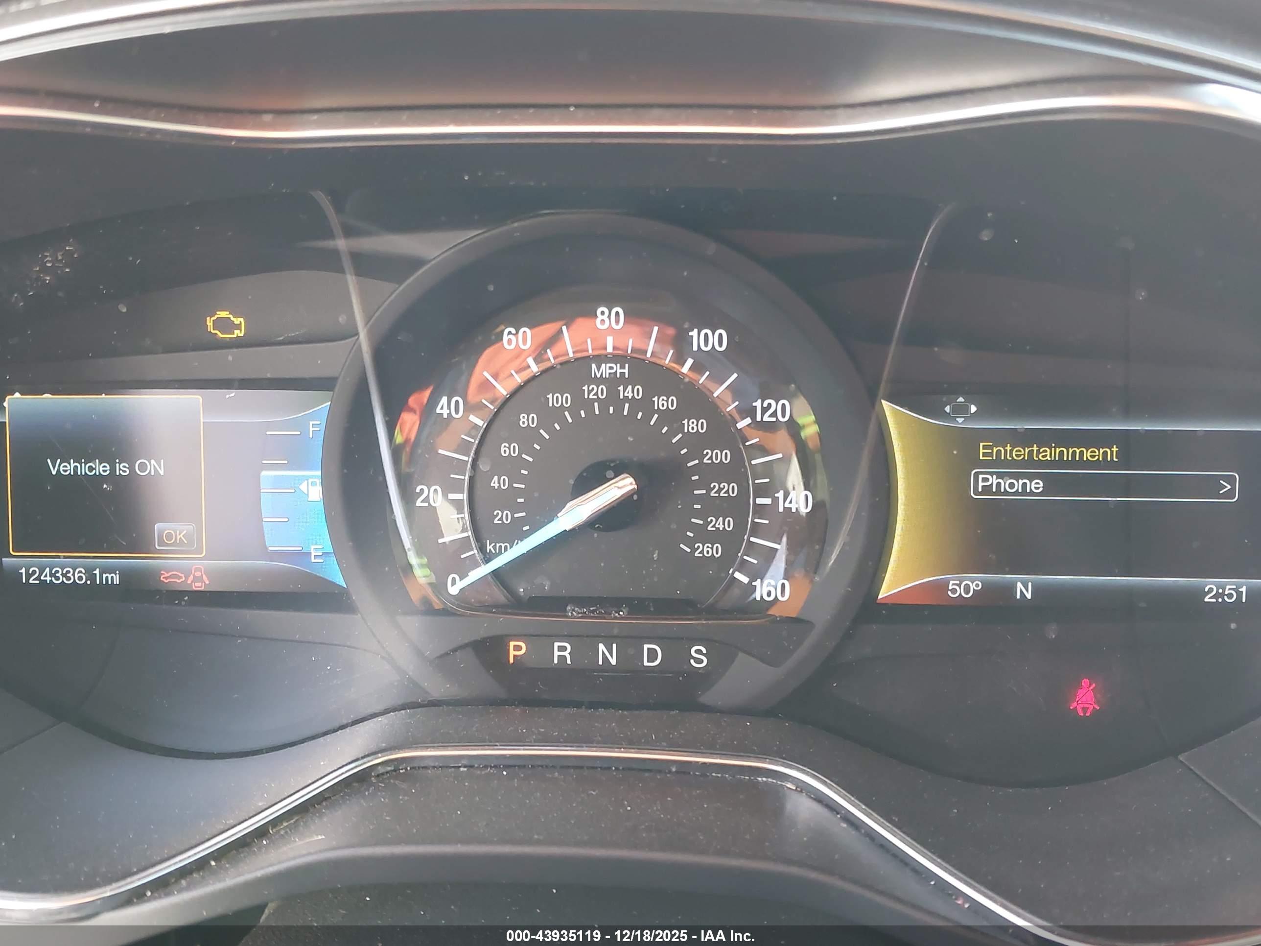 FORD FUSION image 7